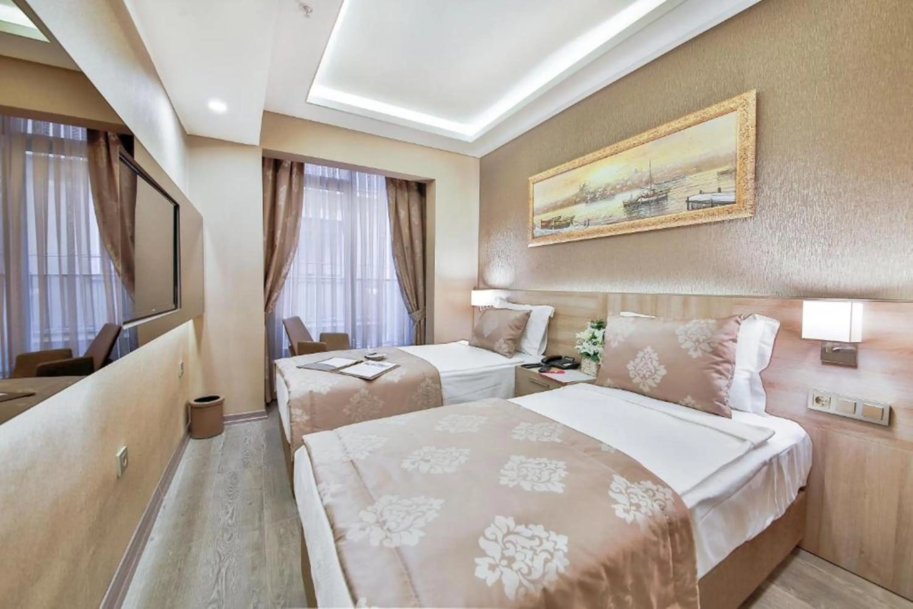 Photo of the whole room, Bed in Ayramin Deluxe Hotel Taksim