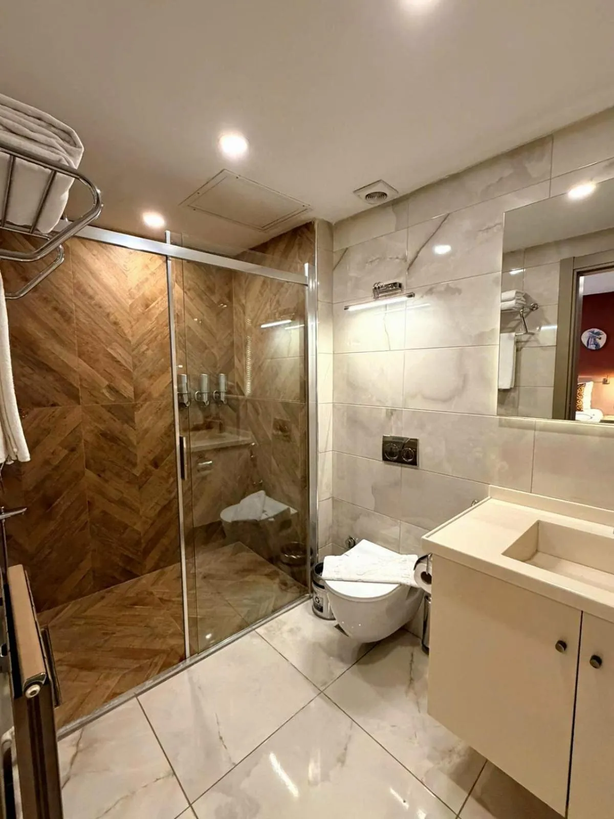 Bathroom in Ayramin Deluxe Hotel Taksim