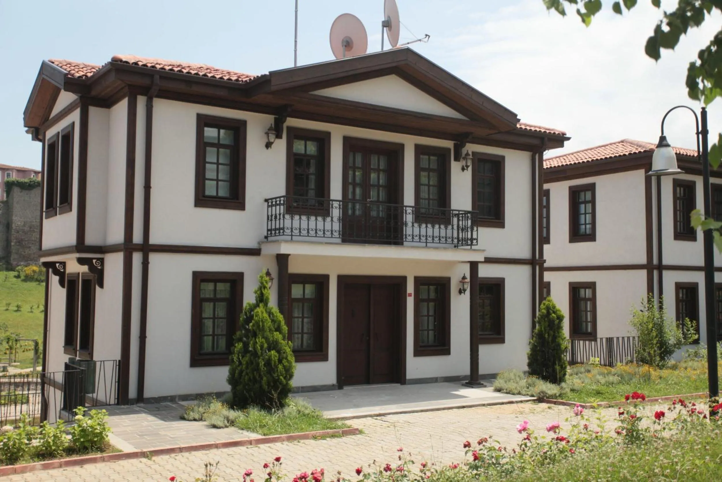 Property building in Zagnospasa Konaklari