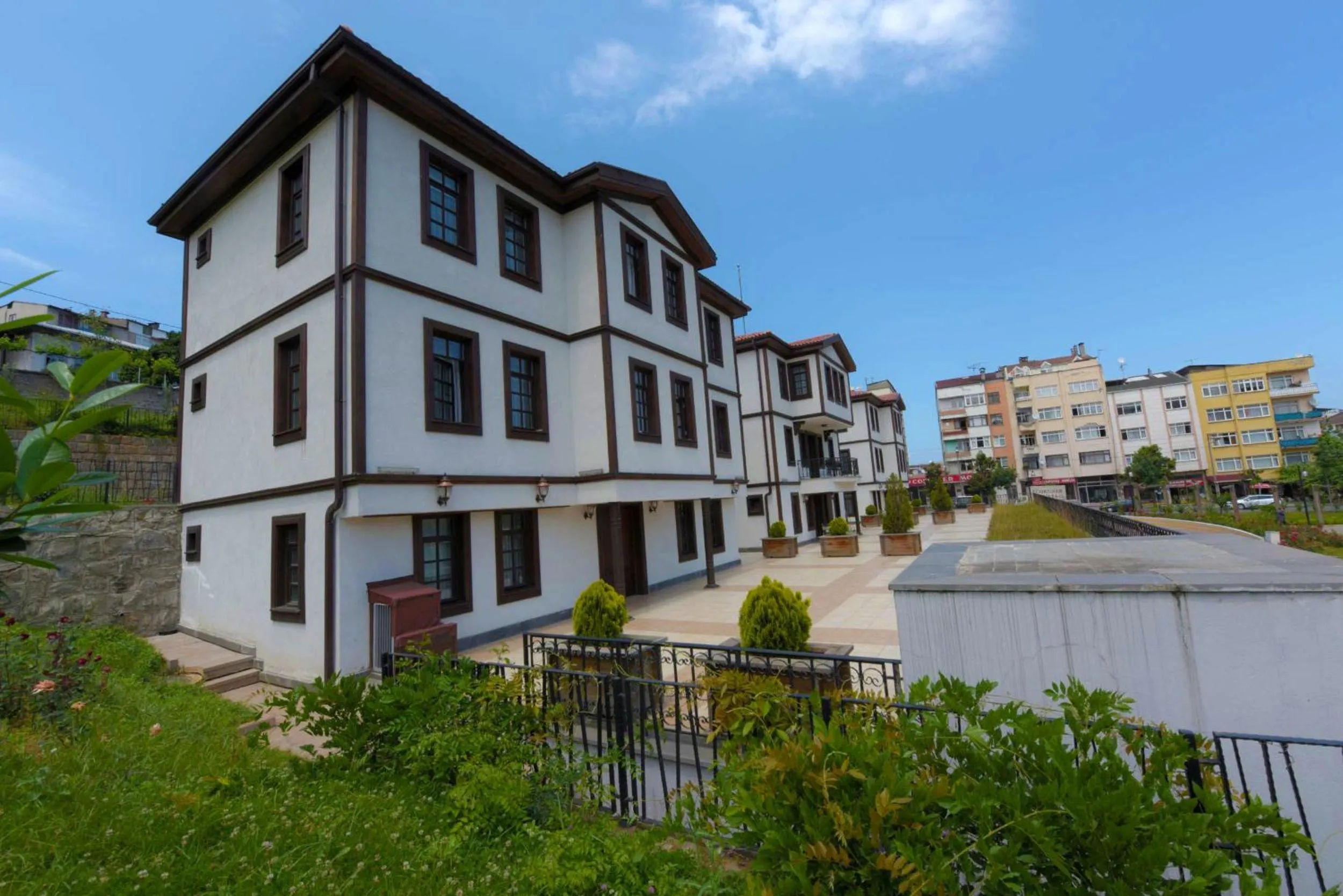 Facade/entrance in Zagnospasa Konaklari