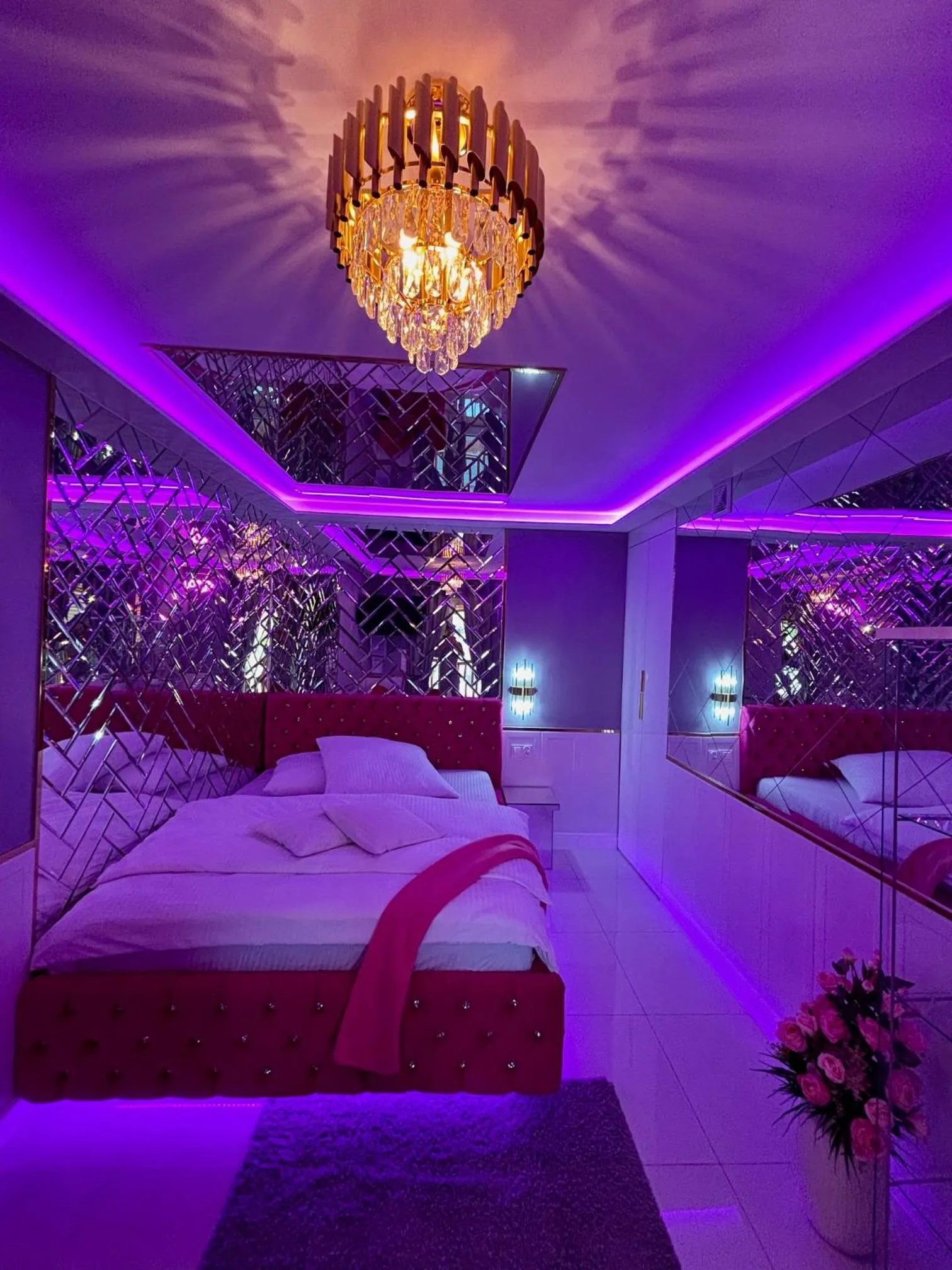 Bed in Apartament "Love Heaven" Jacuzzi SPA z dużą wanną z hydromasażem dla Dwojga