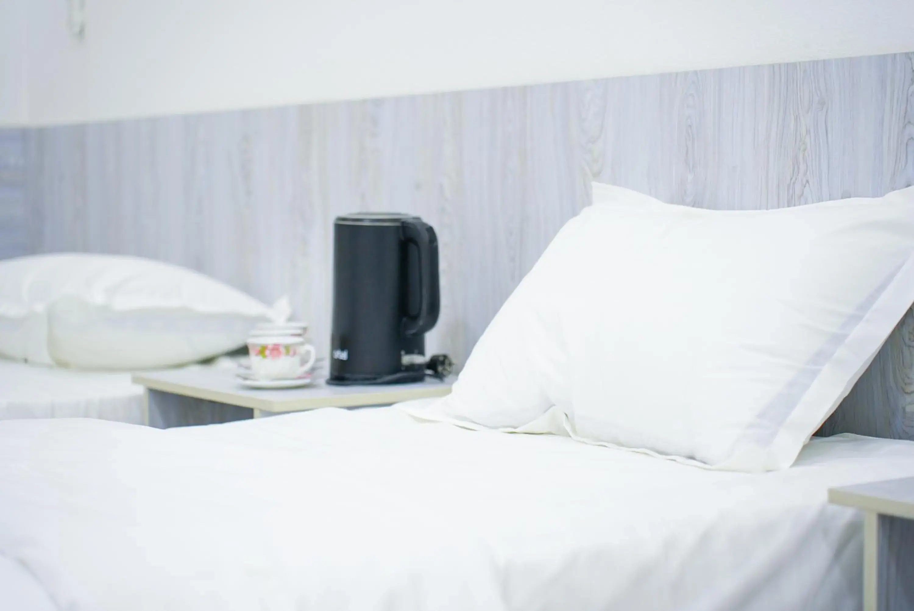 Photo of the whole room, Bed in Chehran Hotel Photo of the whole room, Bed in Chehran Hotel