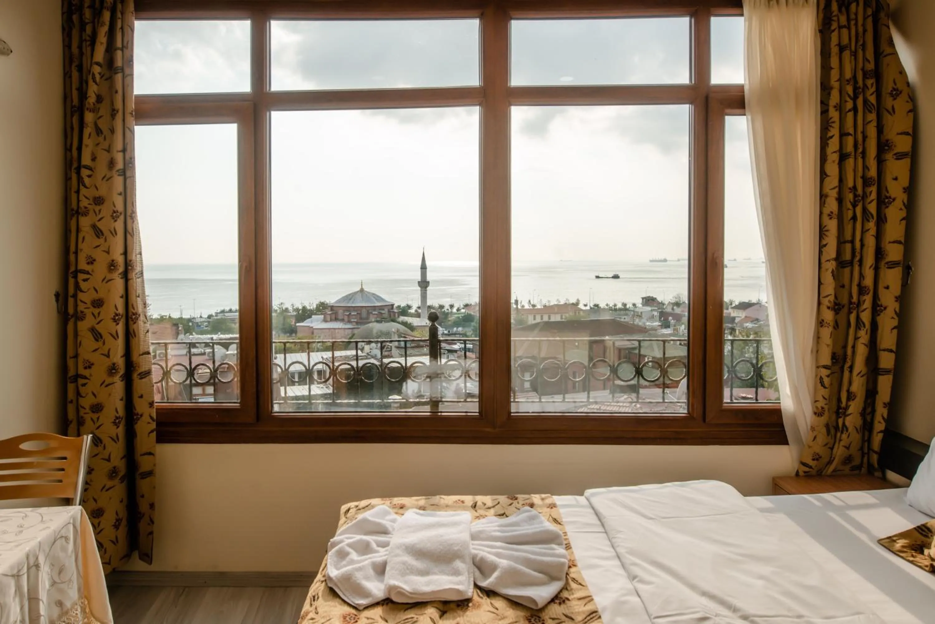Sea view in Camelot Apartment