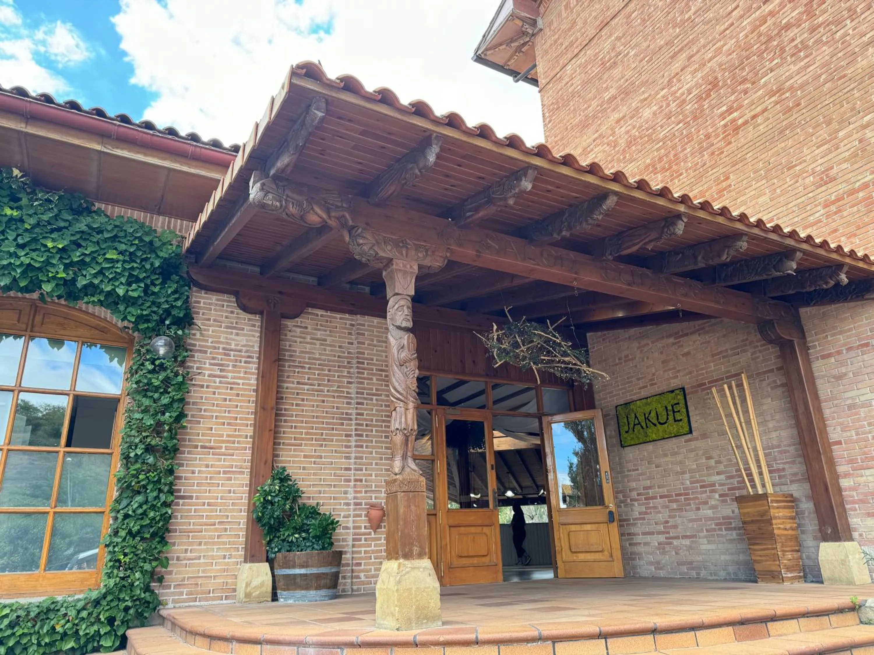 Facade/entrance in Albergue Jakue