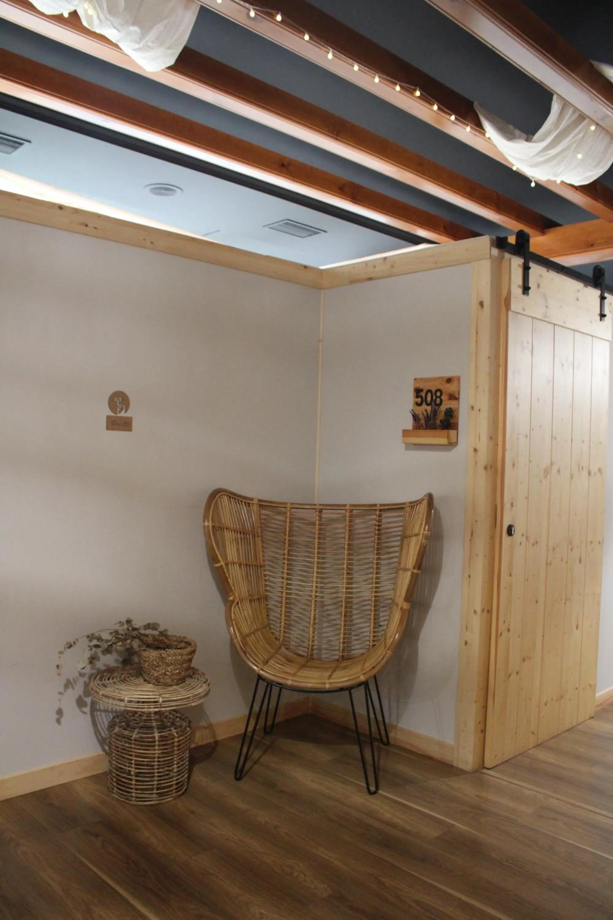 Decorative detail in Albergue Jakue