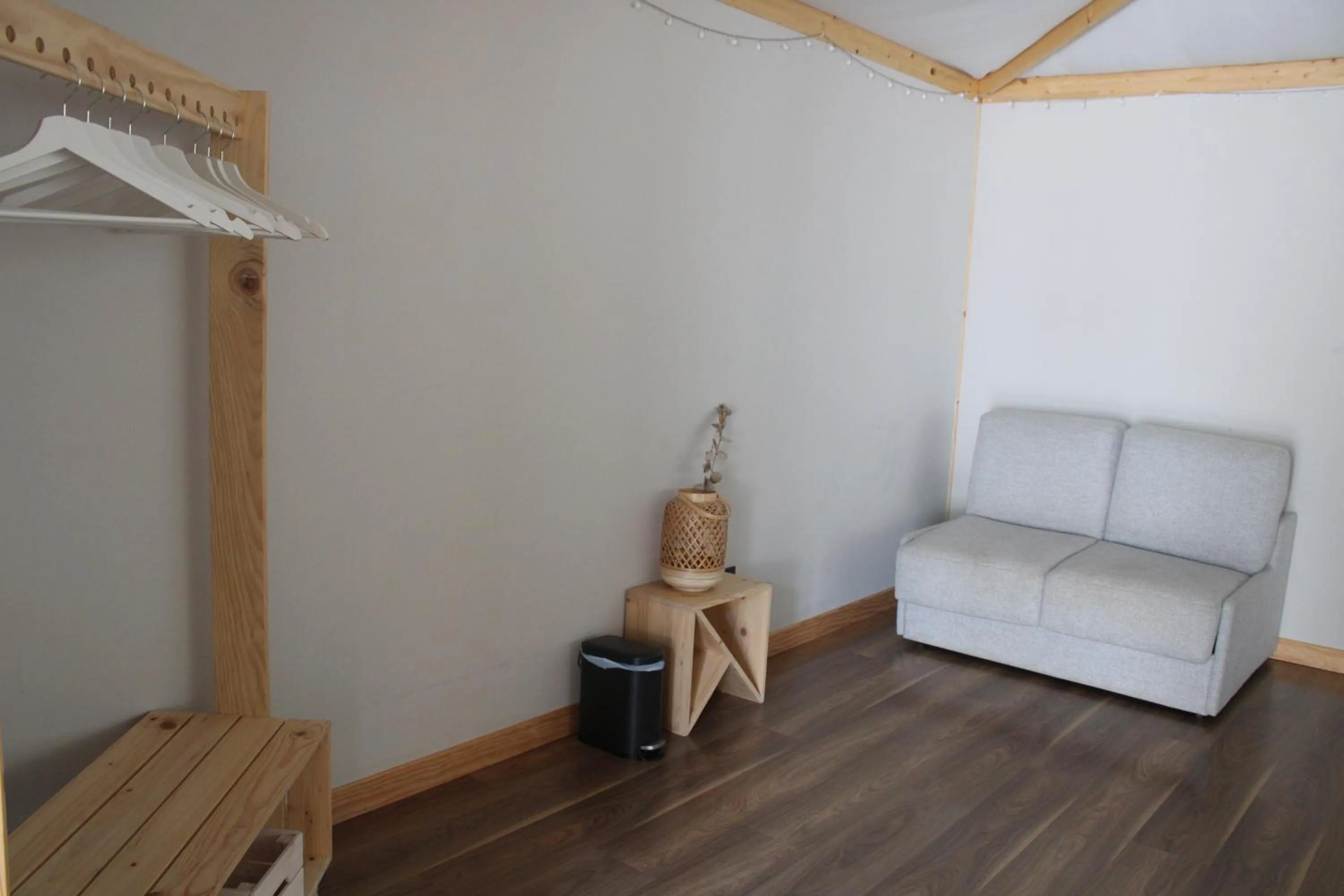 Decorative detail in Albergue Jakue