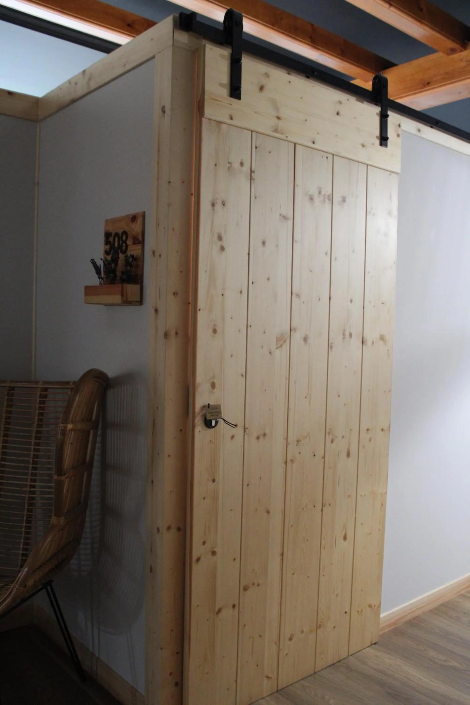 Decorative detail in Albergue Jakue