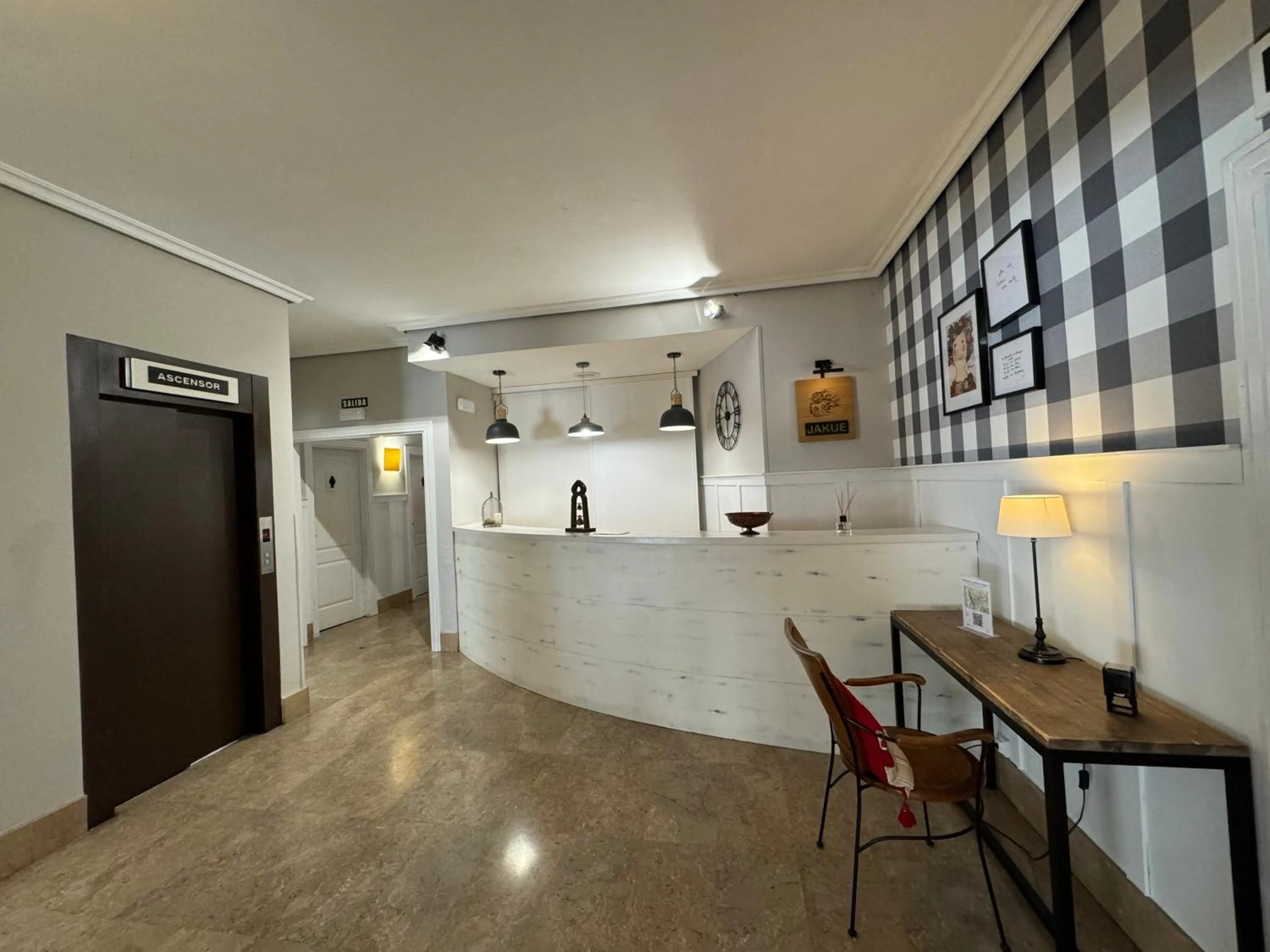 Lobby or reception in Albergue Jakue