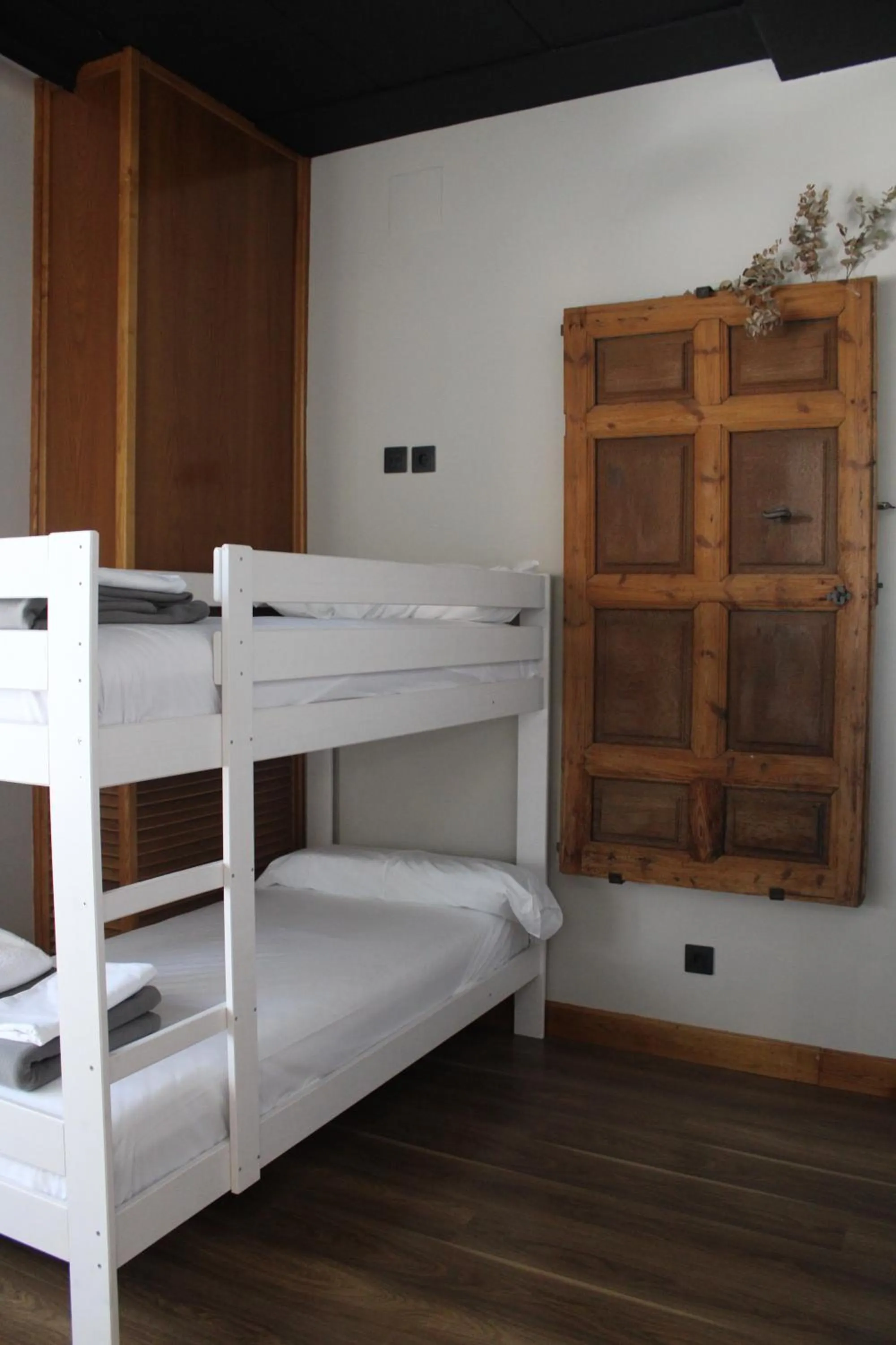 Bed in Albergue Jakue