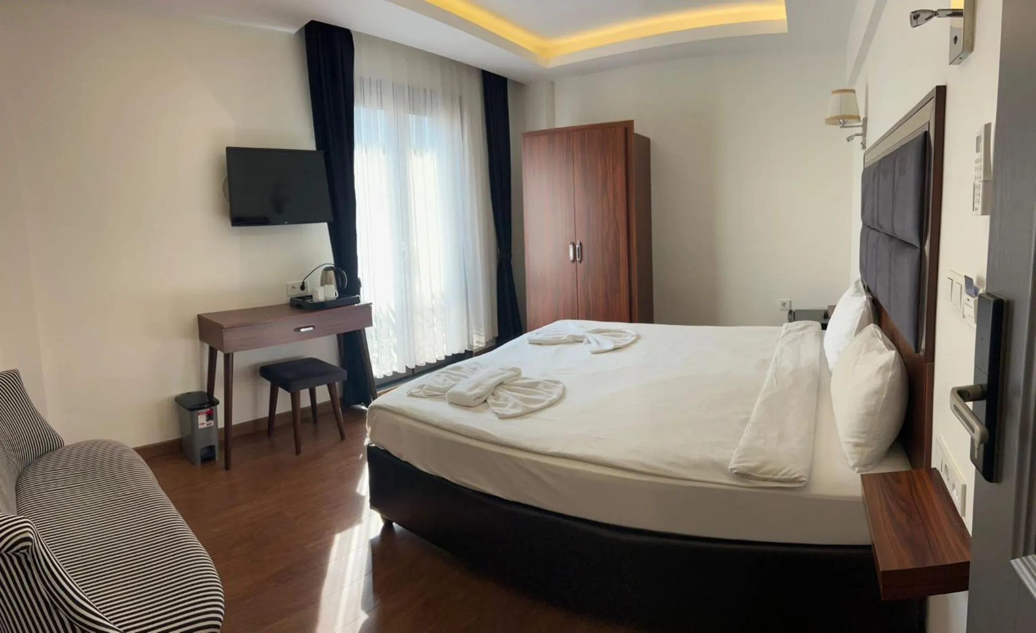 Photo of the whole room, Bed in Violin Hotel Sultanahmet