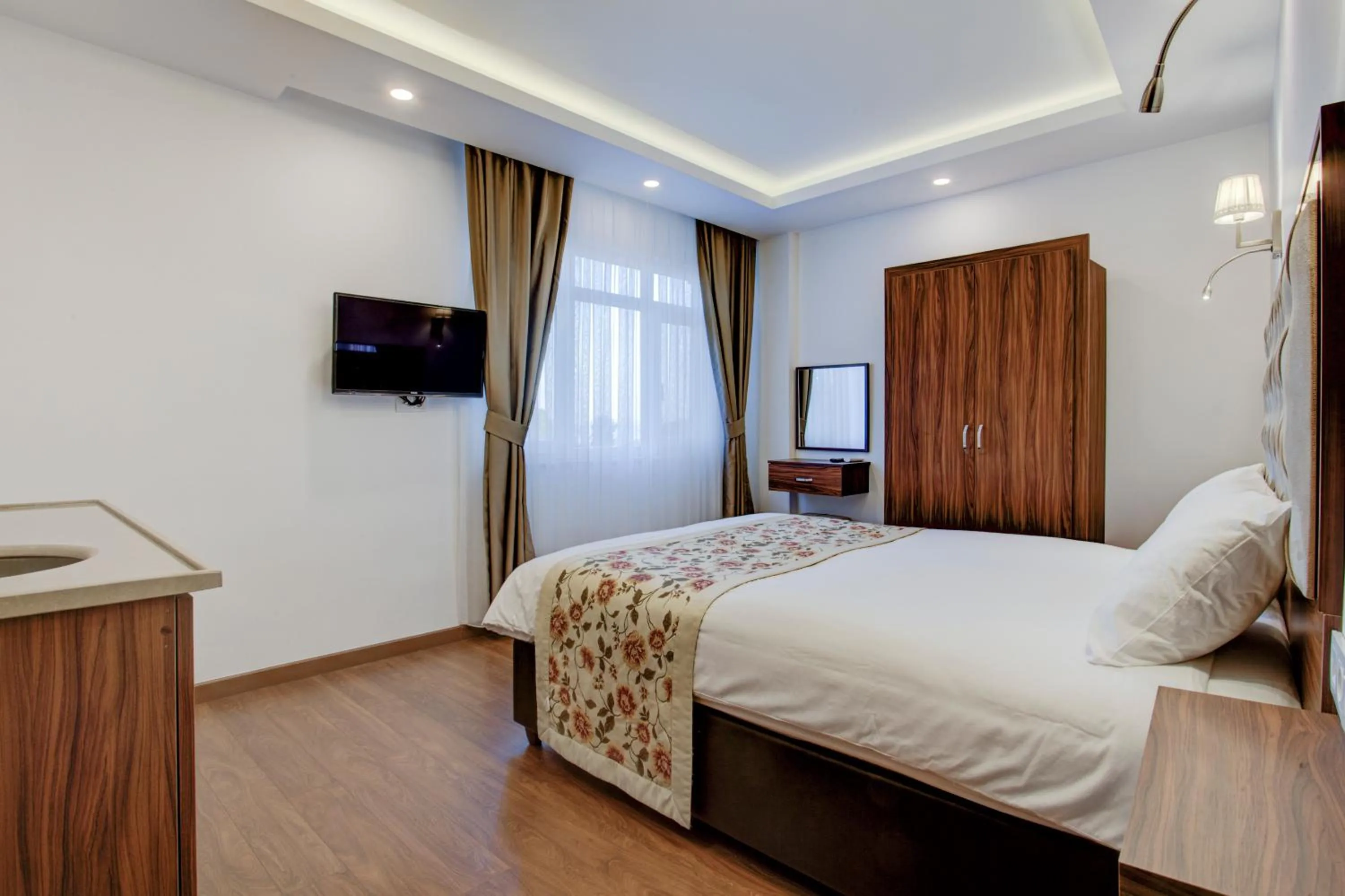 Shower, Bed in Violin Hotel Sultanahmet