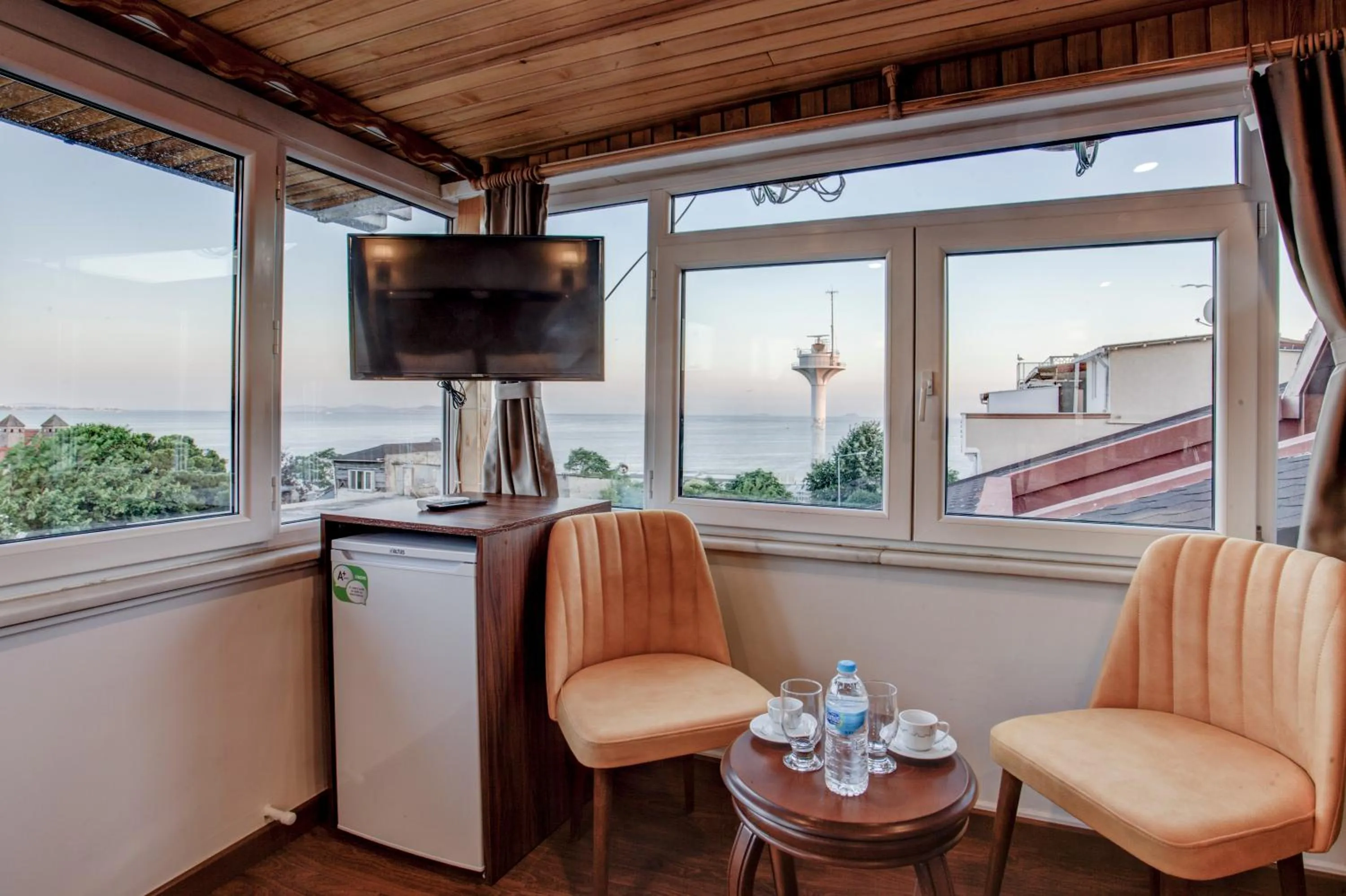 Shower in Violin Hotel Sultanahmet