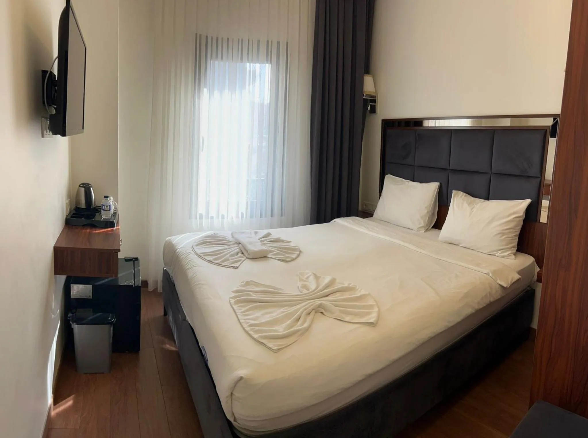 Photo of the whole room, Bed in Violin Hotel Sultanahmet