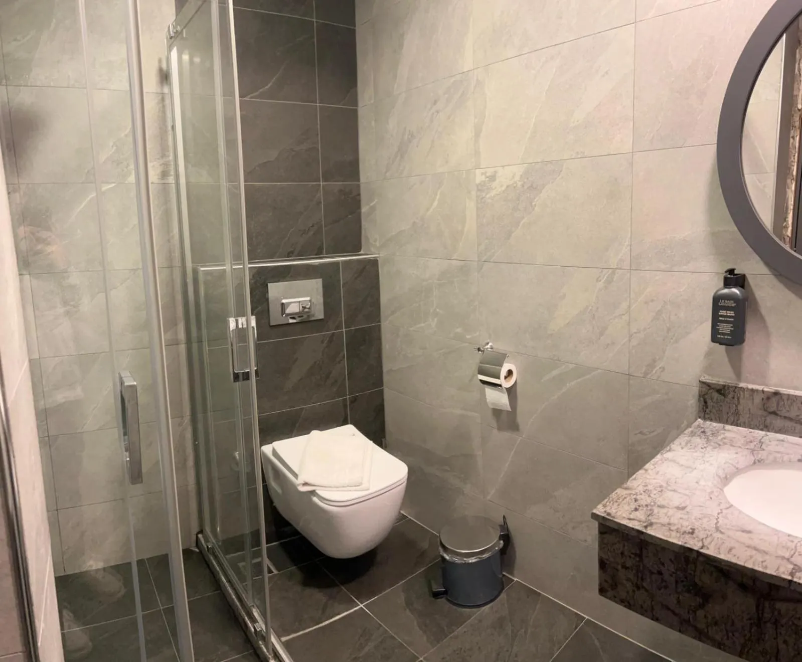 Shower in Violin Hotel Sultanahmet