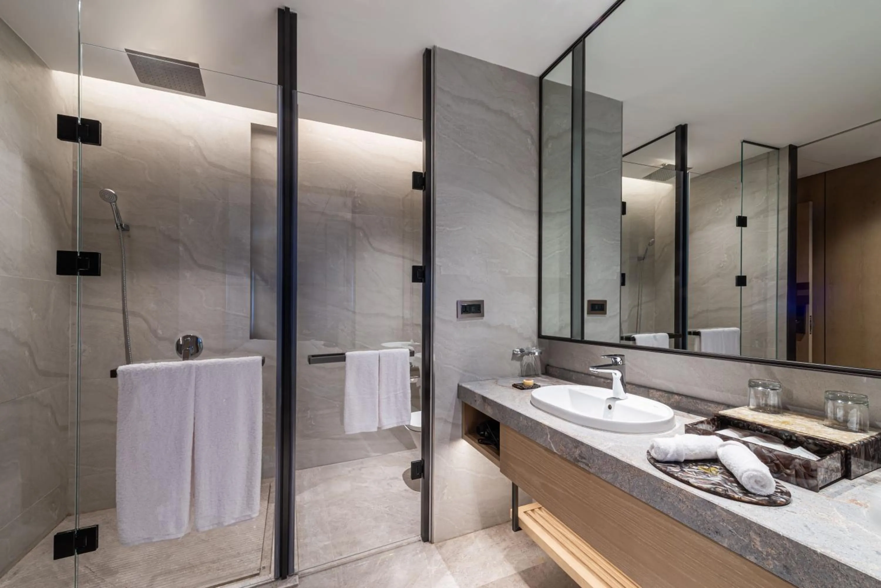 Shower in Braira Abha Hotel