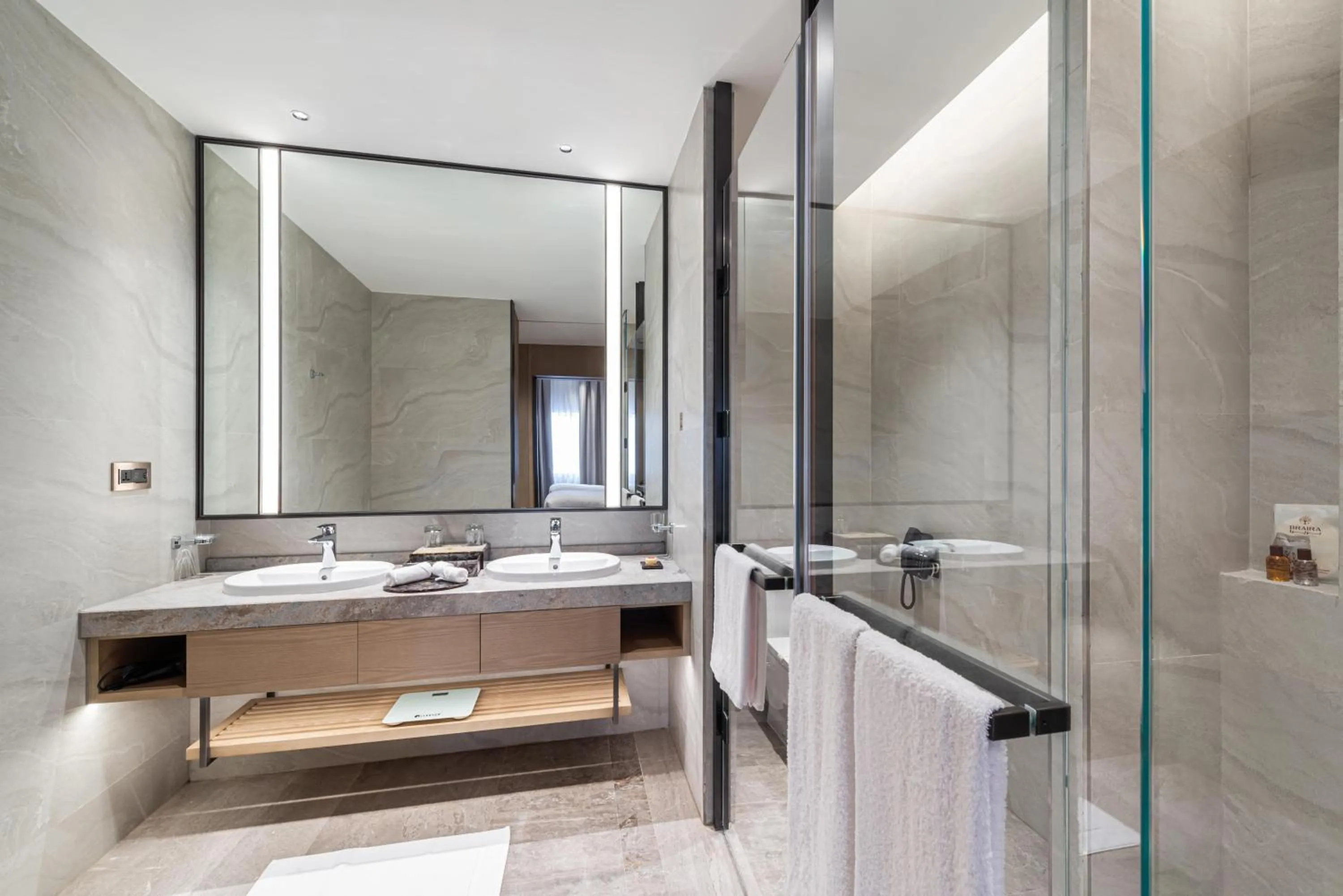 Shower in Braira Abha Hotel