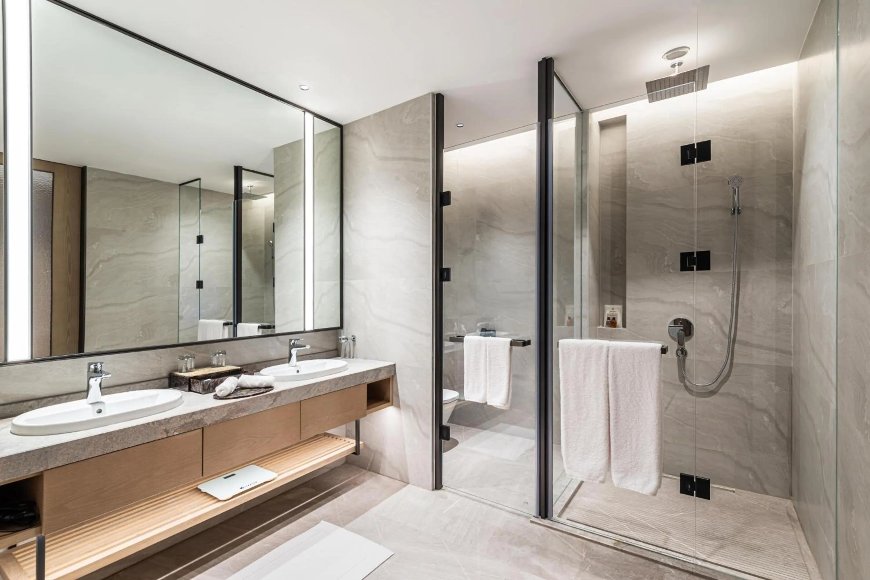 Shower in Braira Abha Hotel