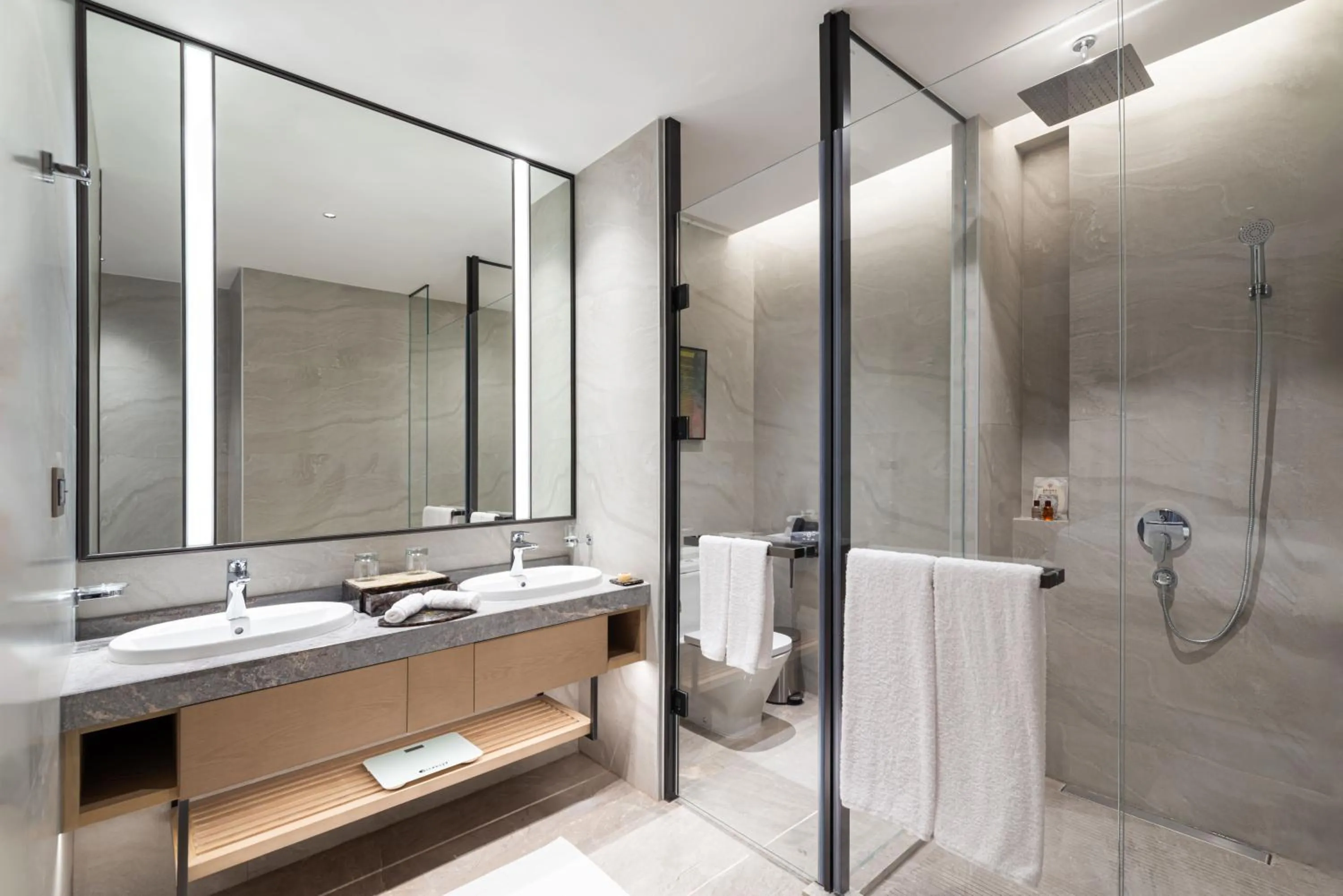 Shower in Braira Abha Hotel