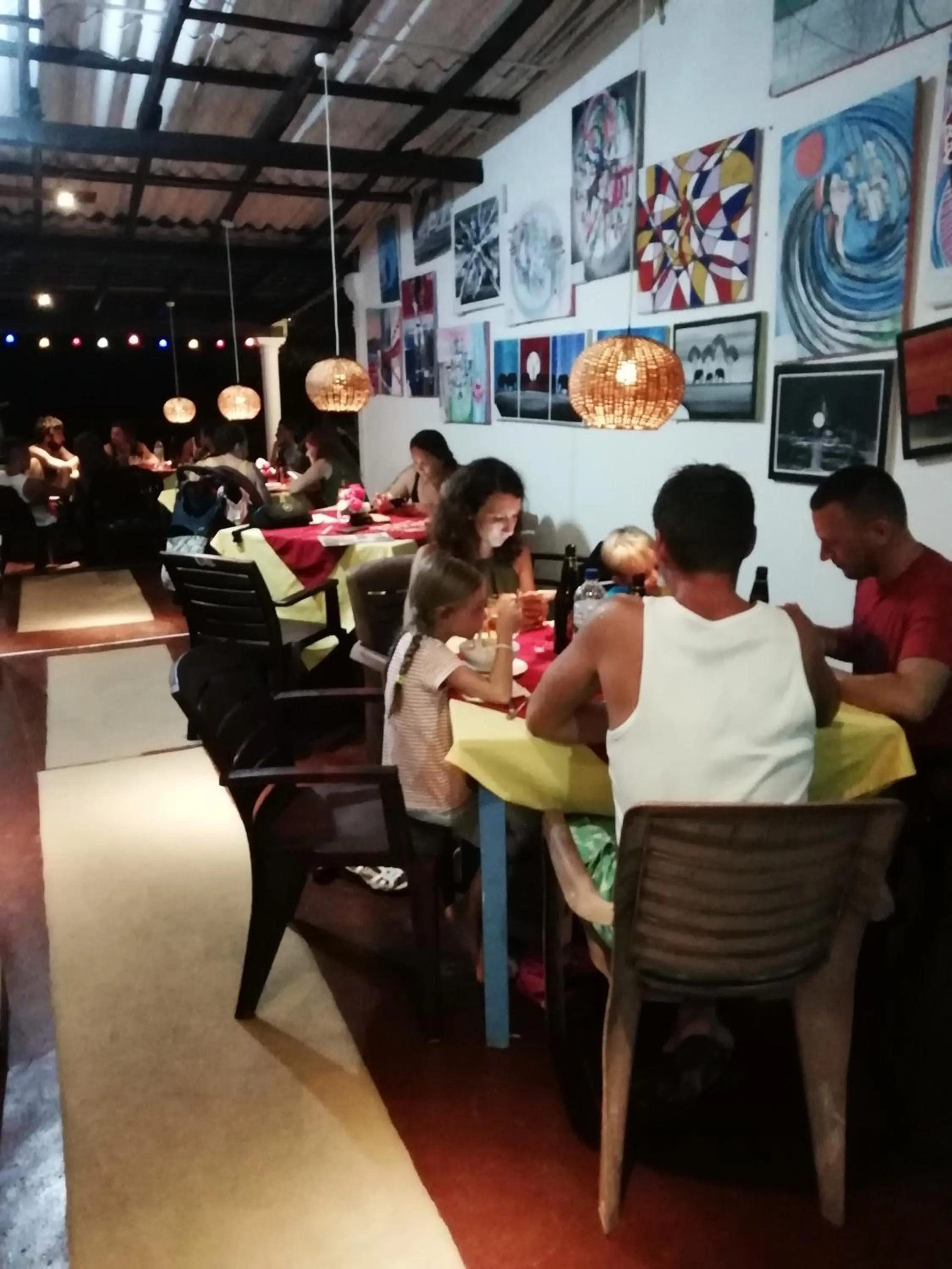 Restaurant/places to eat in Hotel Universal Beach