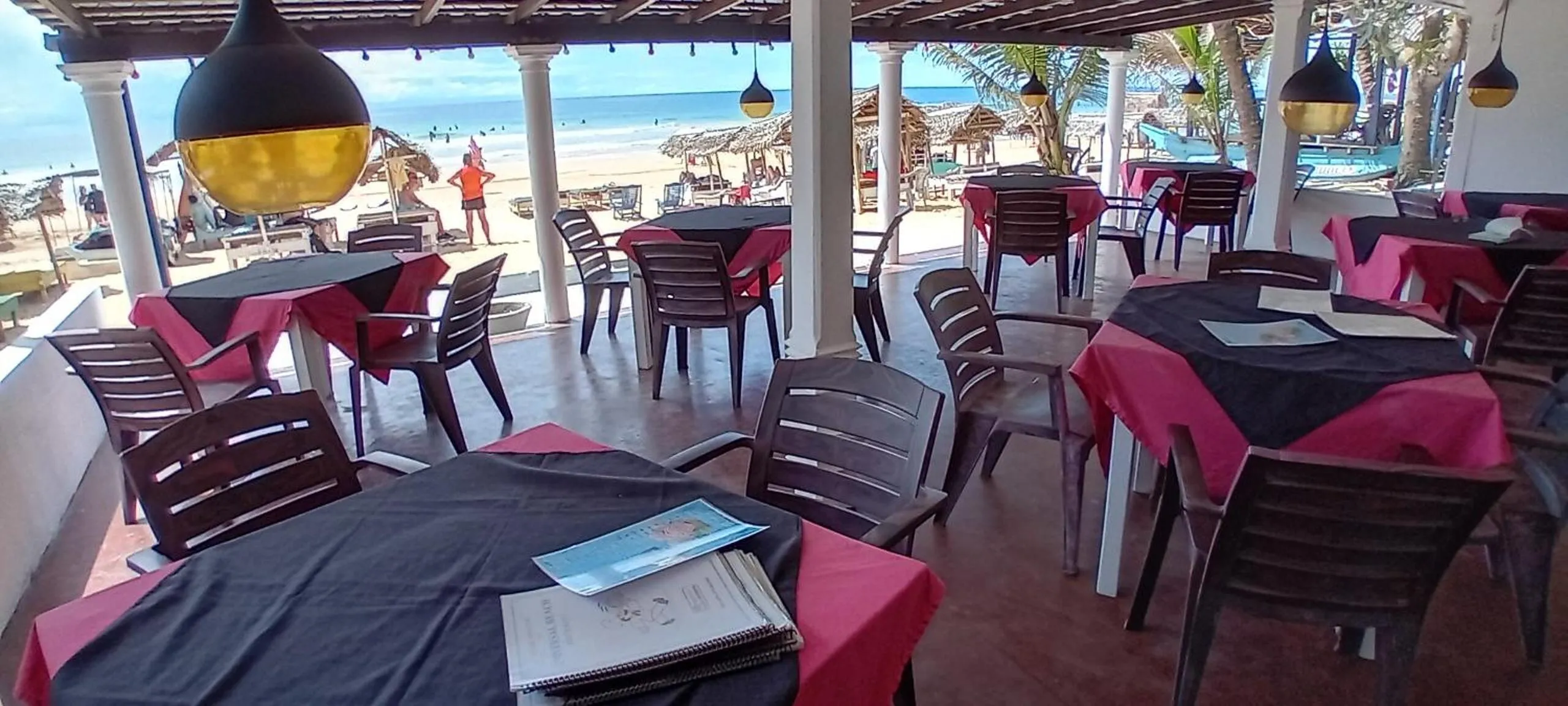 Restaurant/places to eat in Hotel Universal Beach