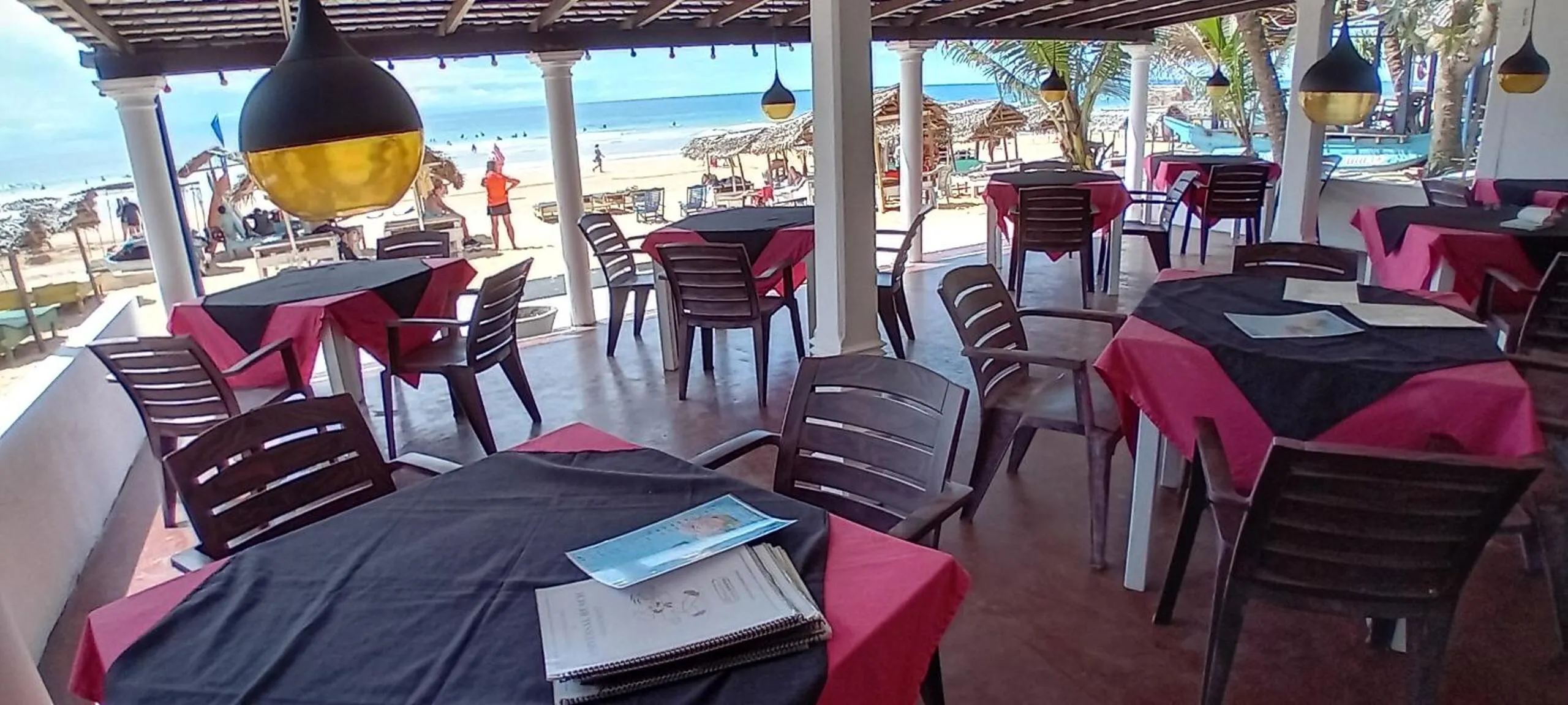 Restaurant/places to eat in Hotel Universal Beach