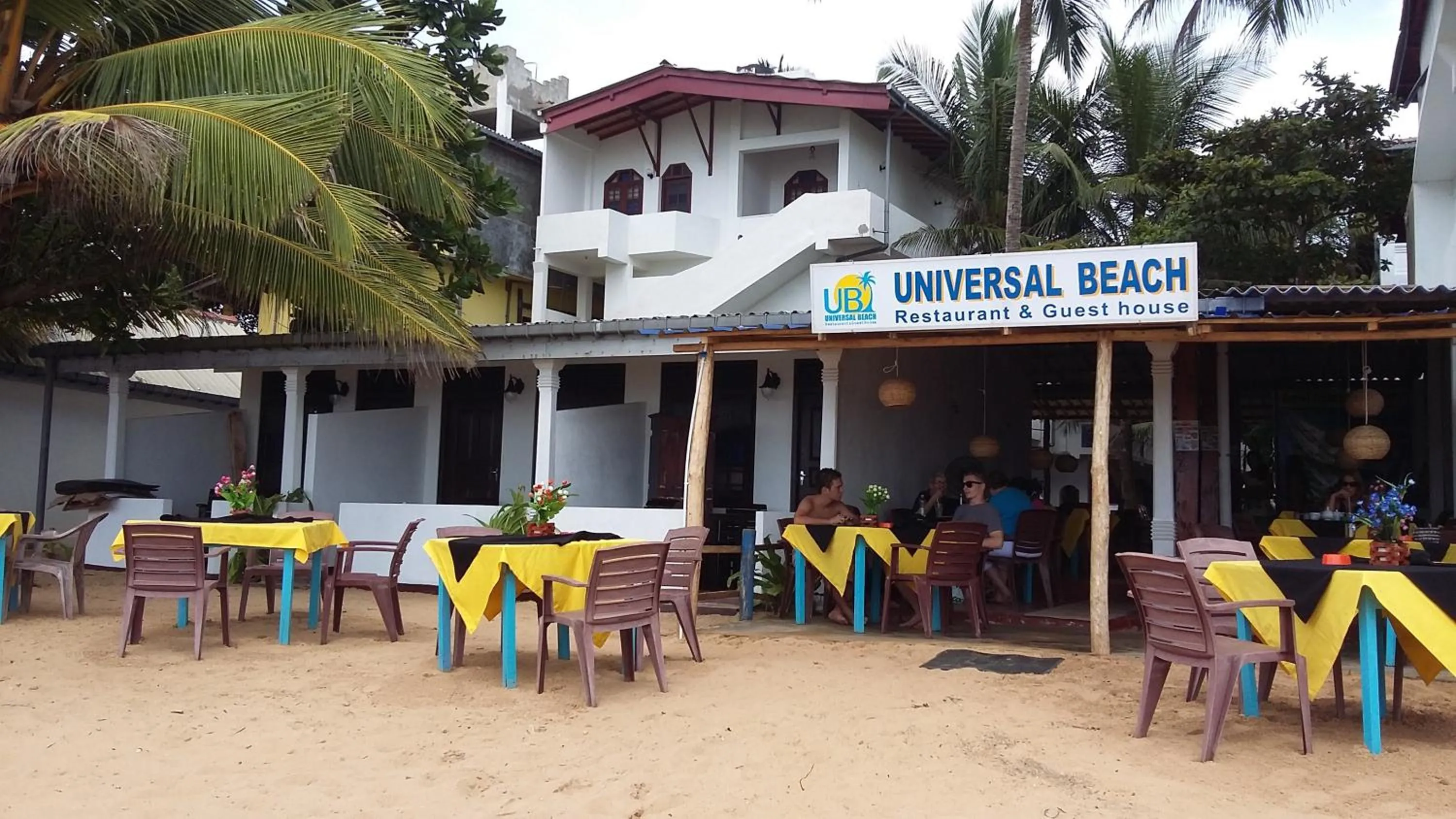 Restaurant/places to eat in Hotel Universal Beach
