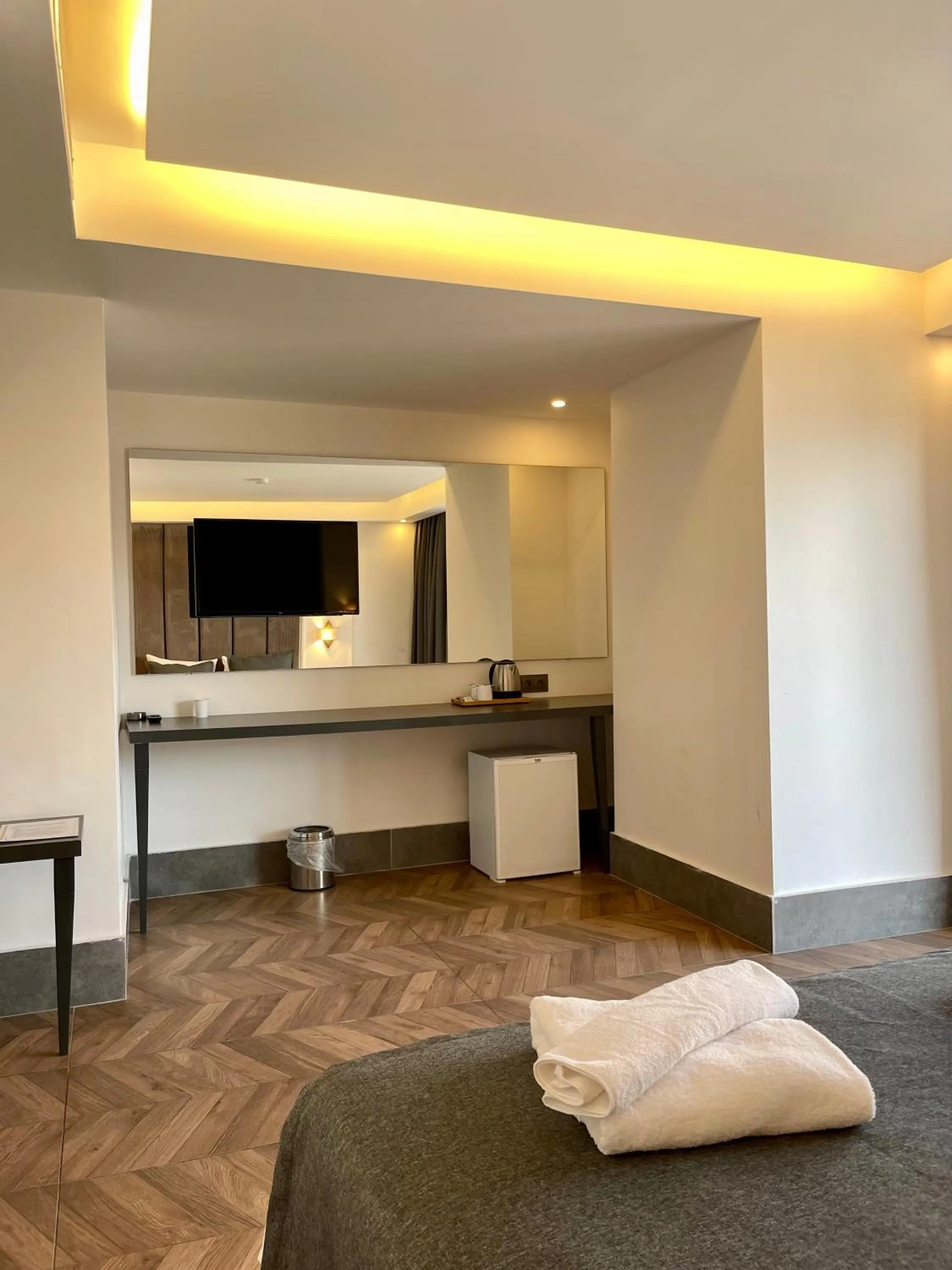 TV and multimedia, Bed in Brow City Kaş