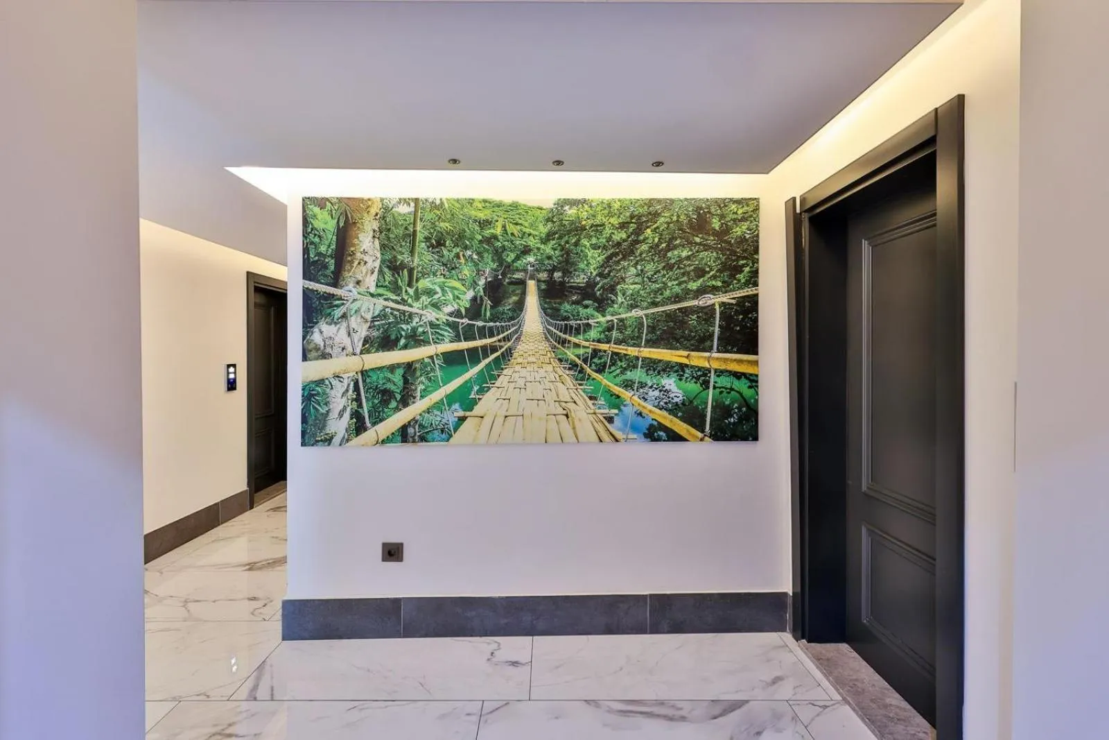 Decorative detail in Brow City Kaş