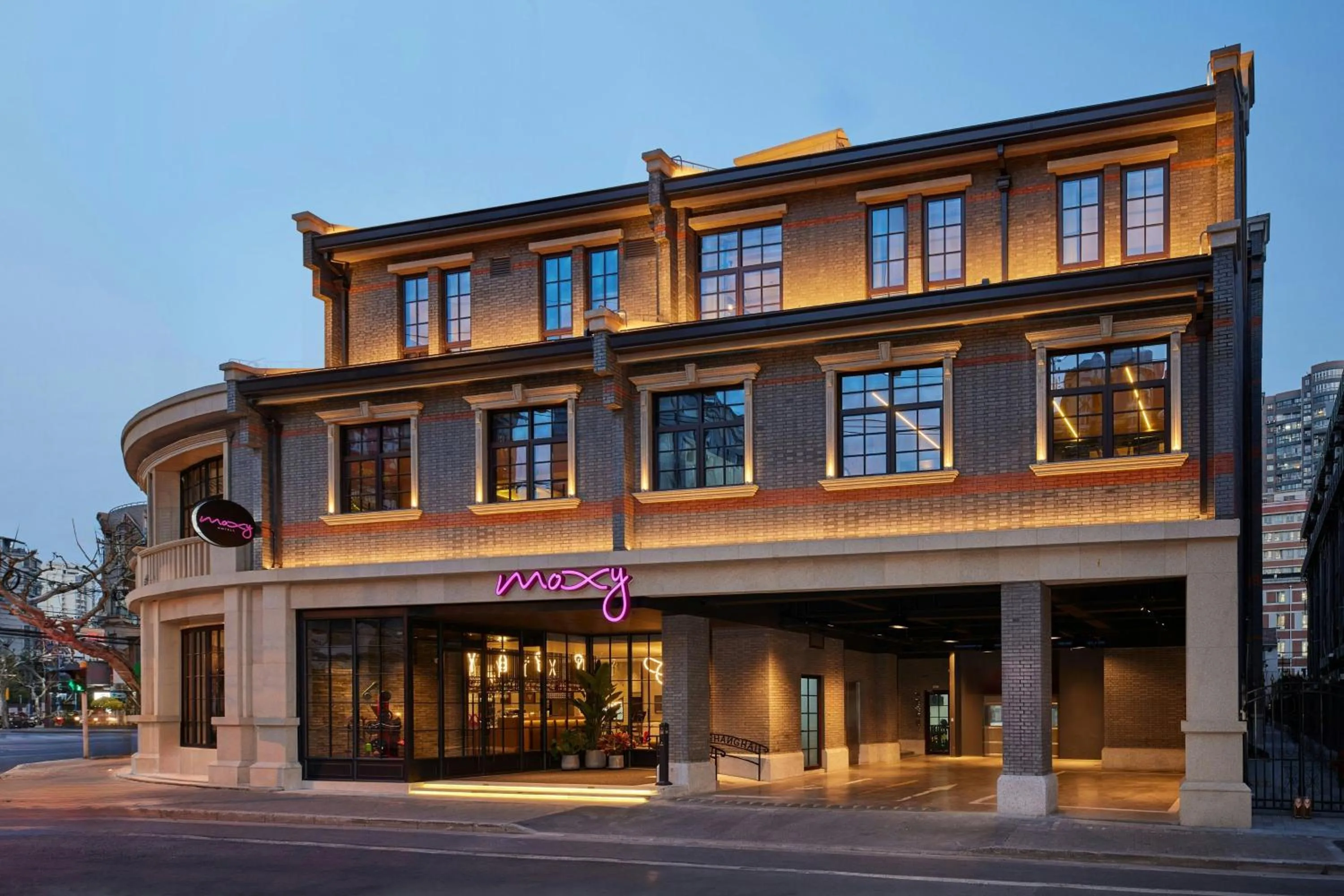 Property building in Moxy Shanghai Putuo