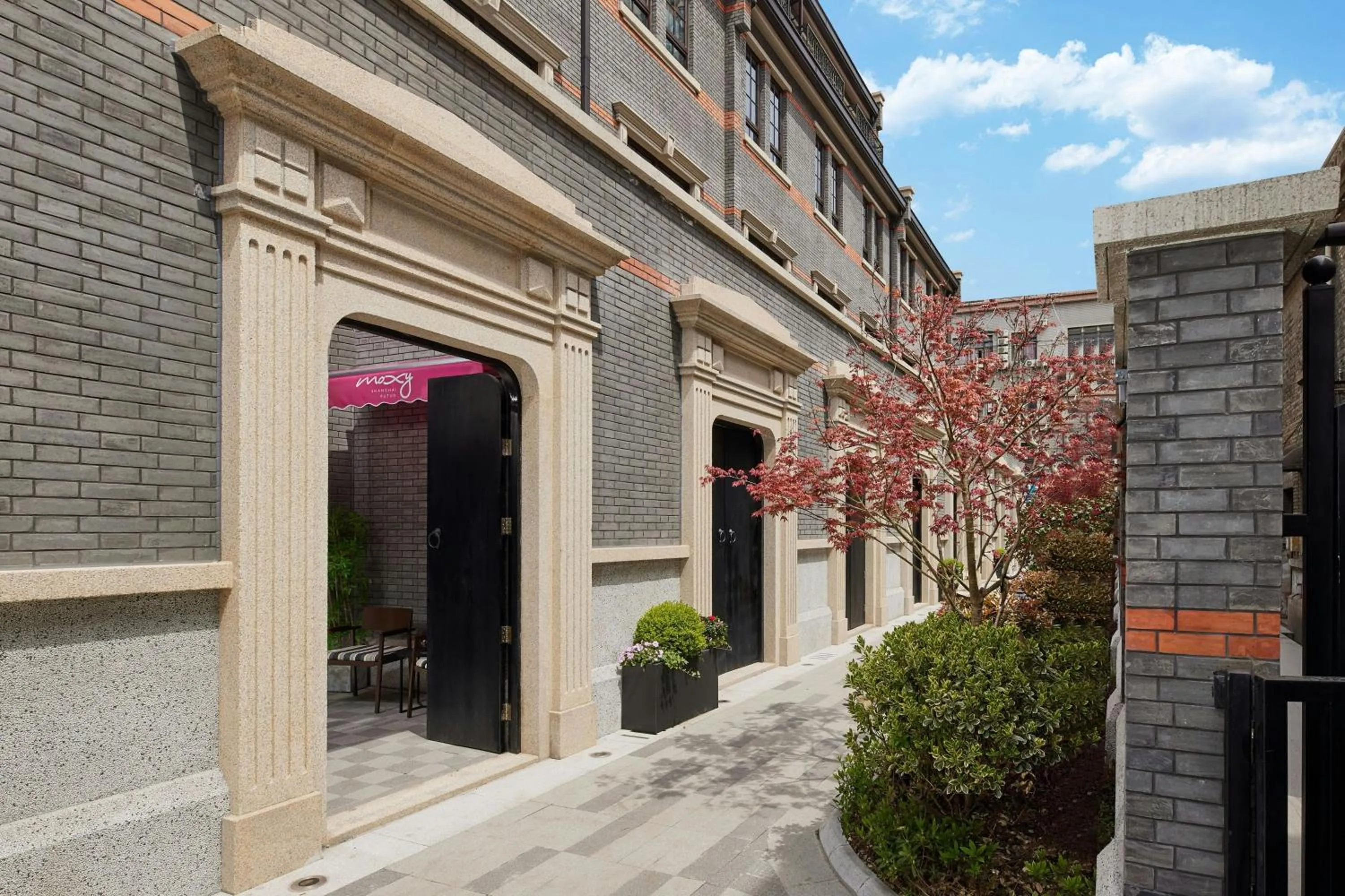 Property building in Moxy Shanghai Putuo