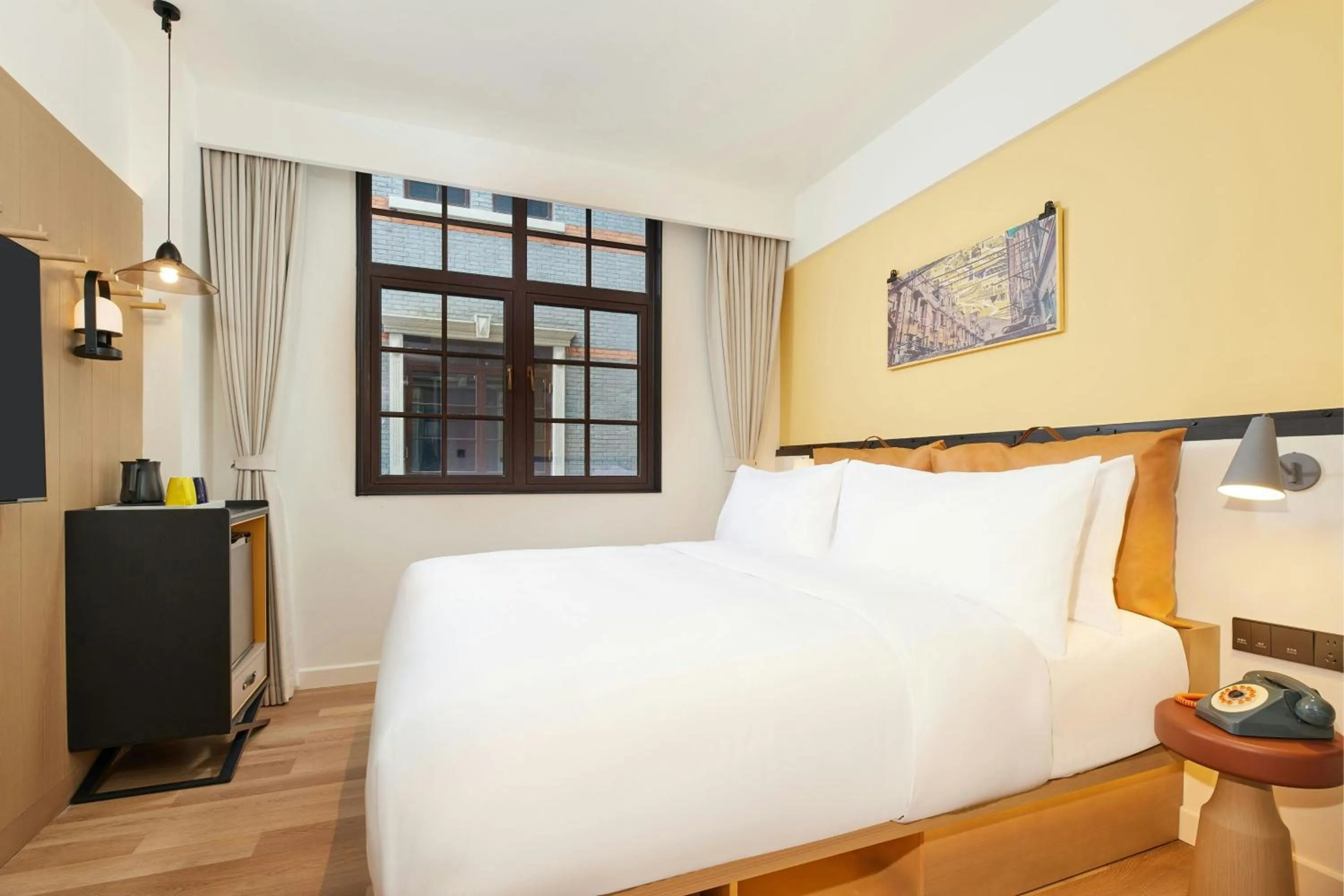 Photo of the whole room, Bed in Moxy Shanghai Putuo