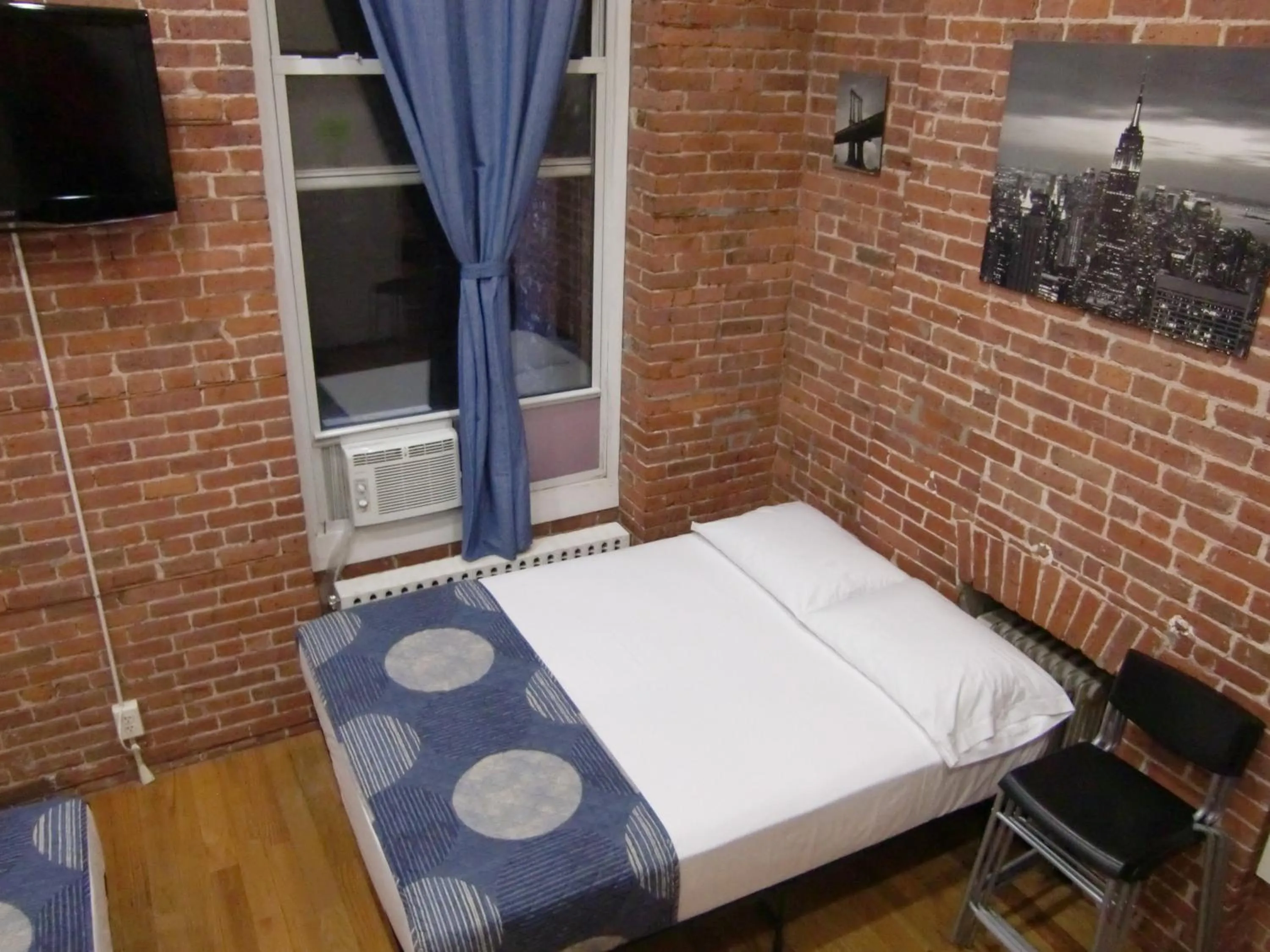 Bed in Studios Midtown Manhattan