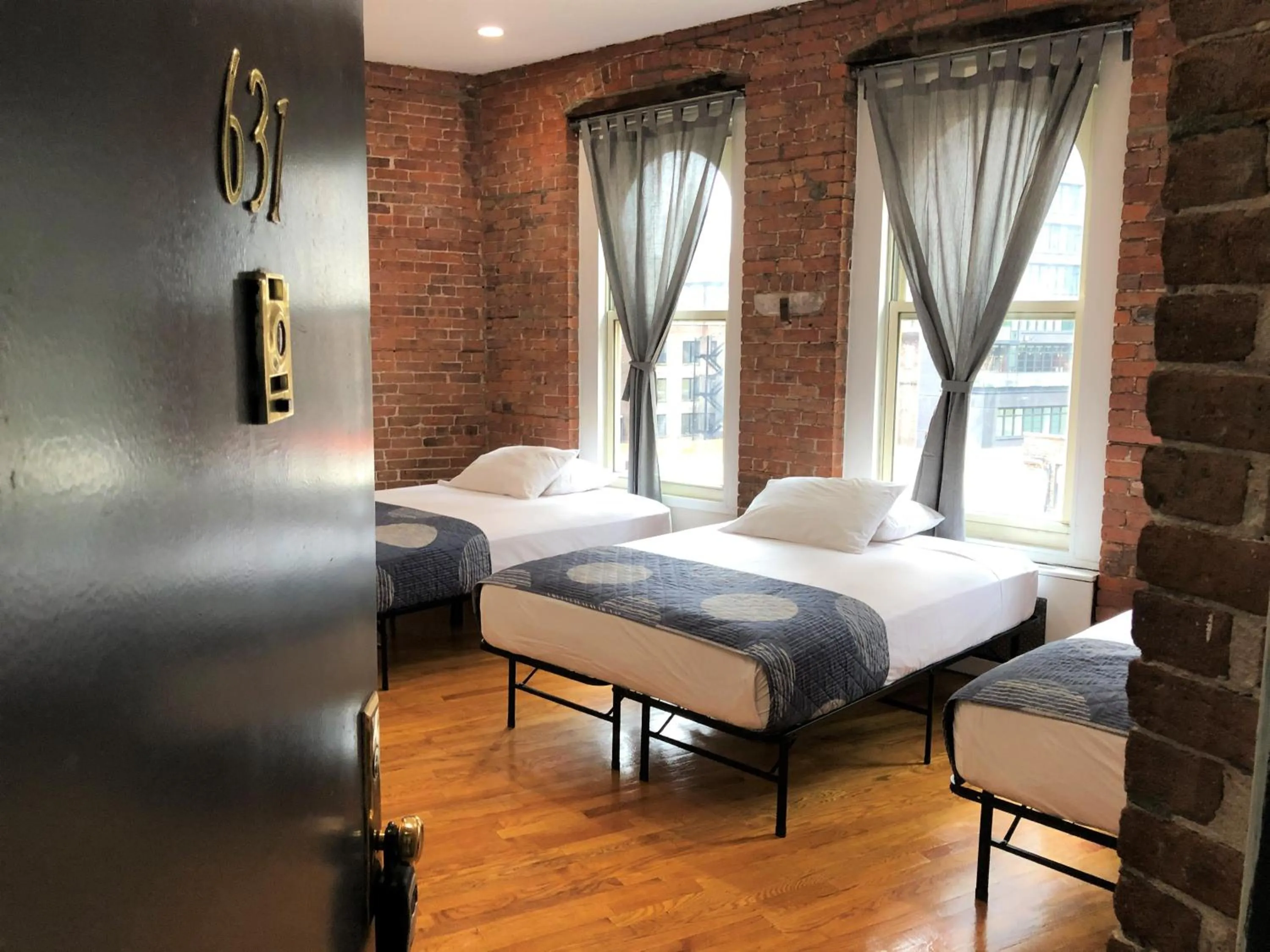 Photo of the whole room, Bed in Studios Midtown Manhattan