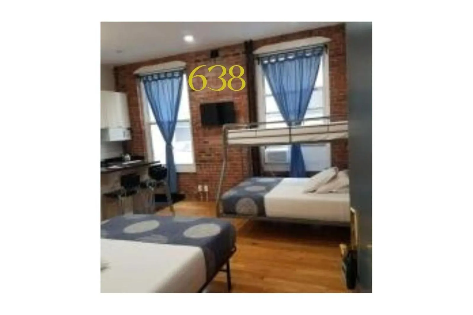 Bedroom, Bed in Studios Midtown Manhattan