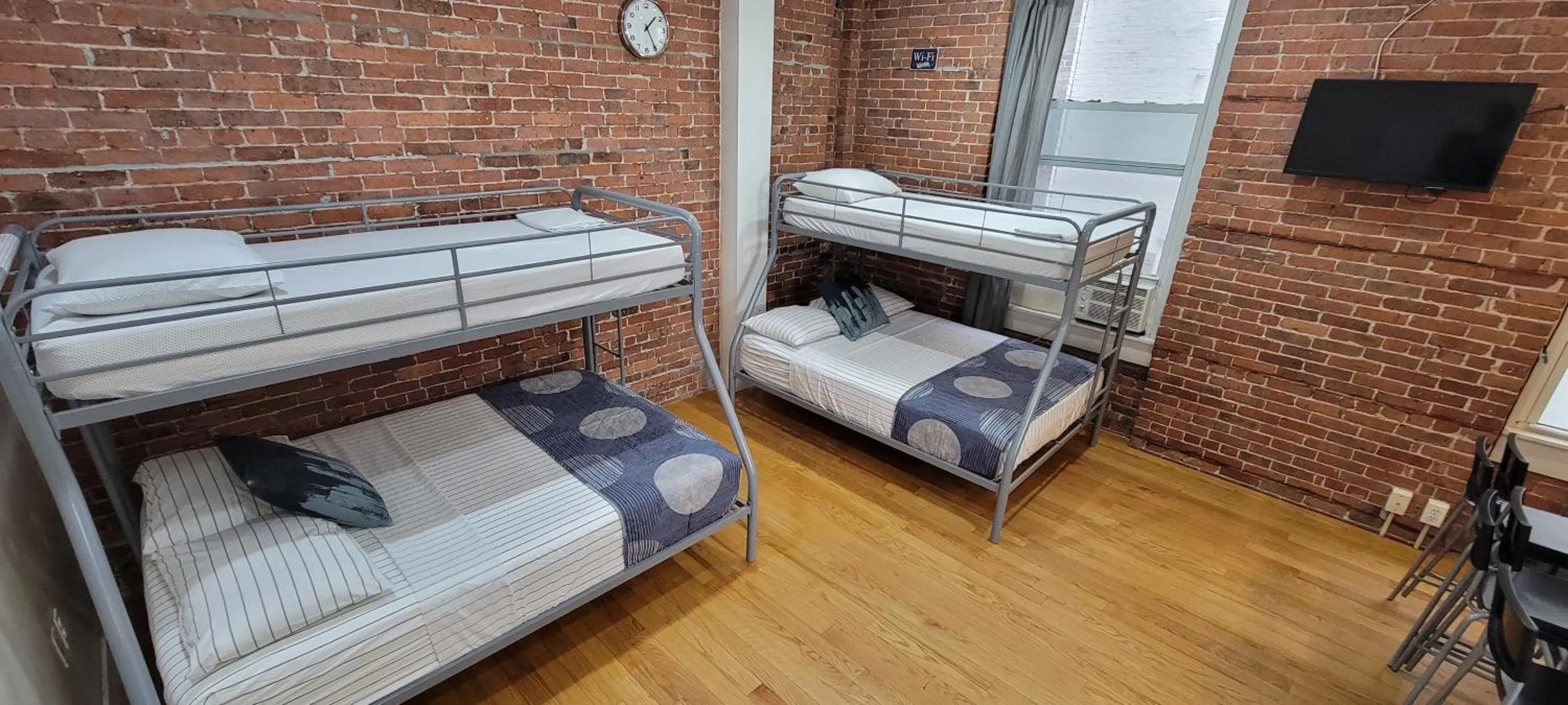 Bedroom, Bed in Studios Midtown Manhattan