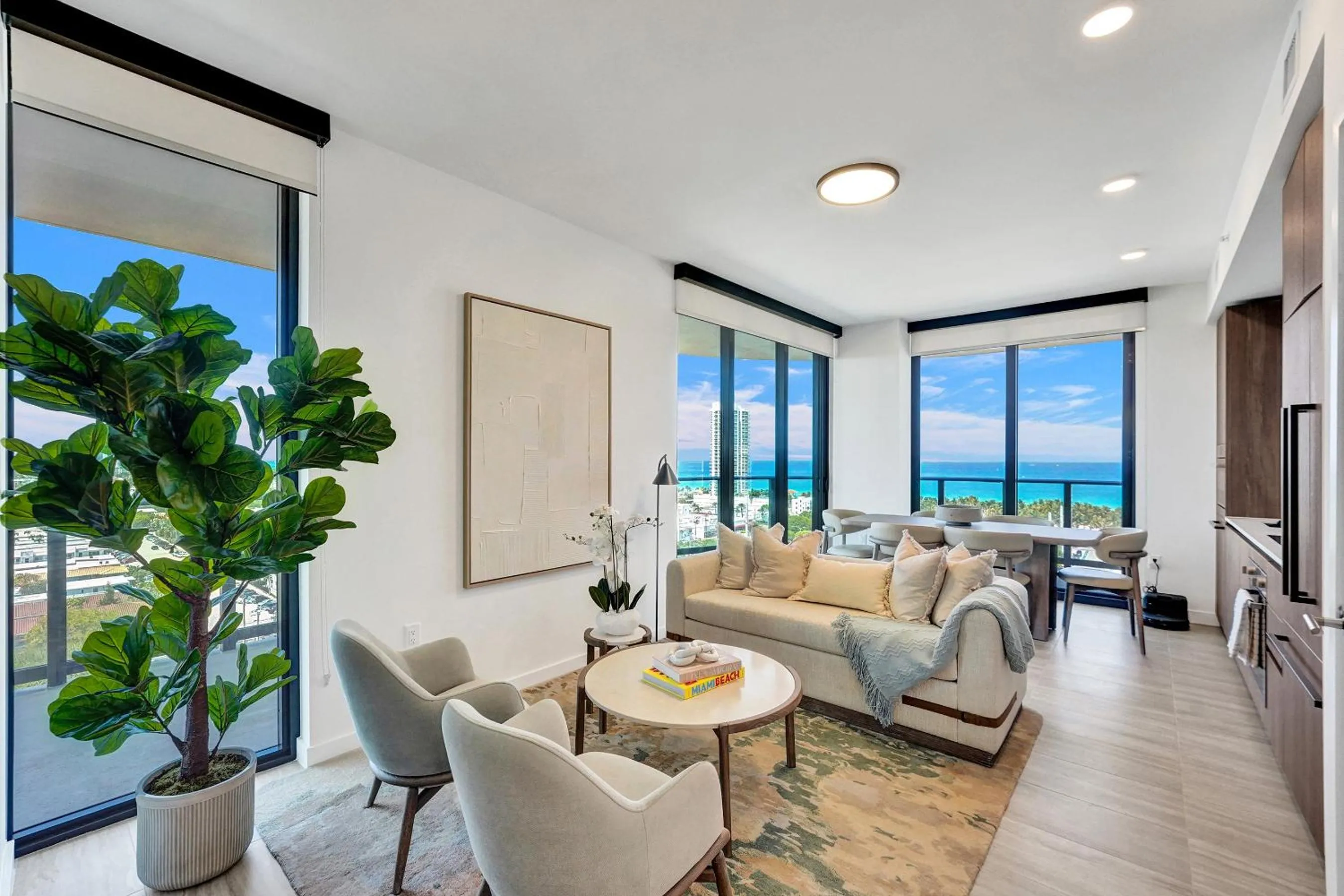 Living room in 72 Park by Nomada Residences