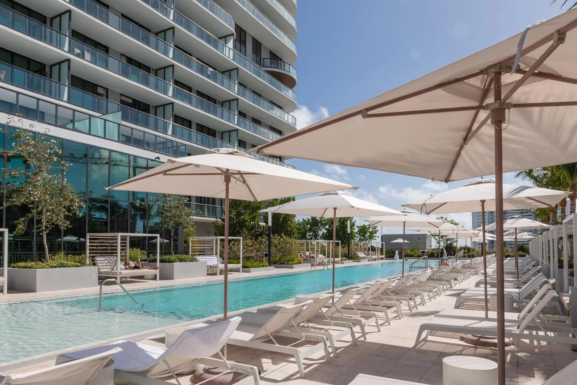 Pool view in 72 Park by Nomada Residences