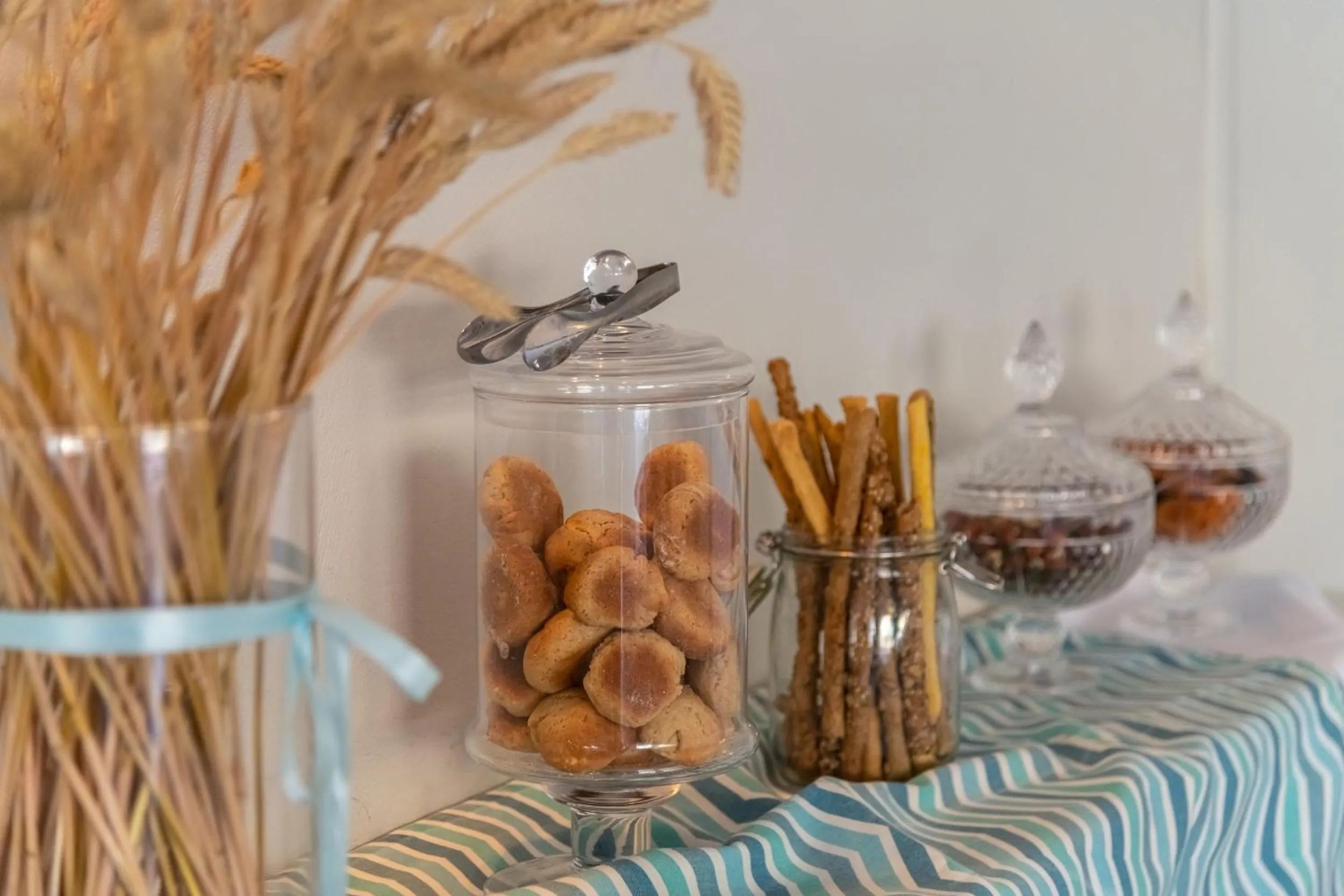 Buffet breakfast in Nissia Kamares