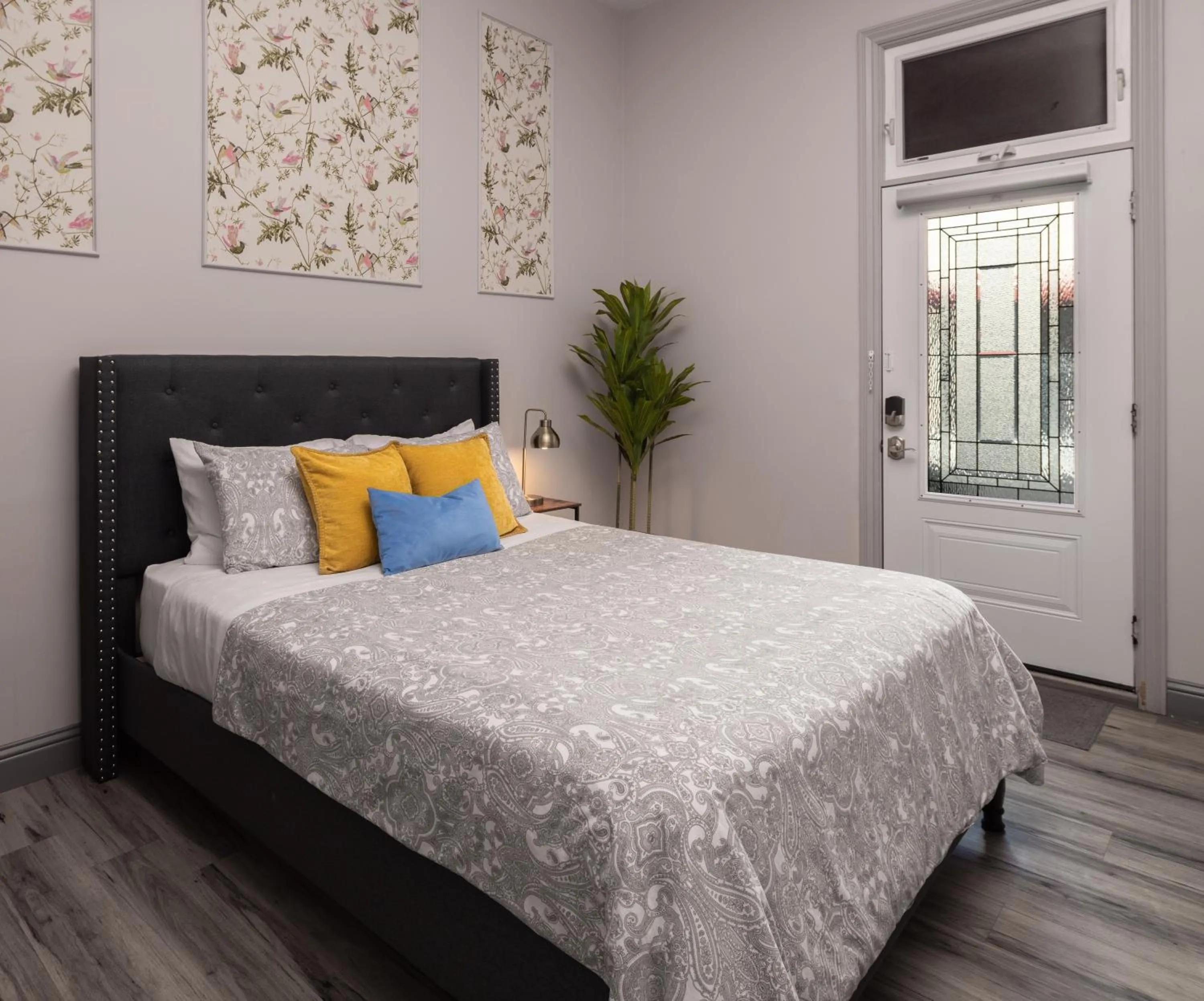 Bedroom, Bed in Oaktown Roost