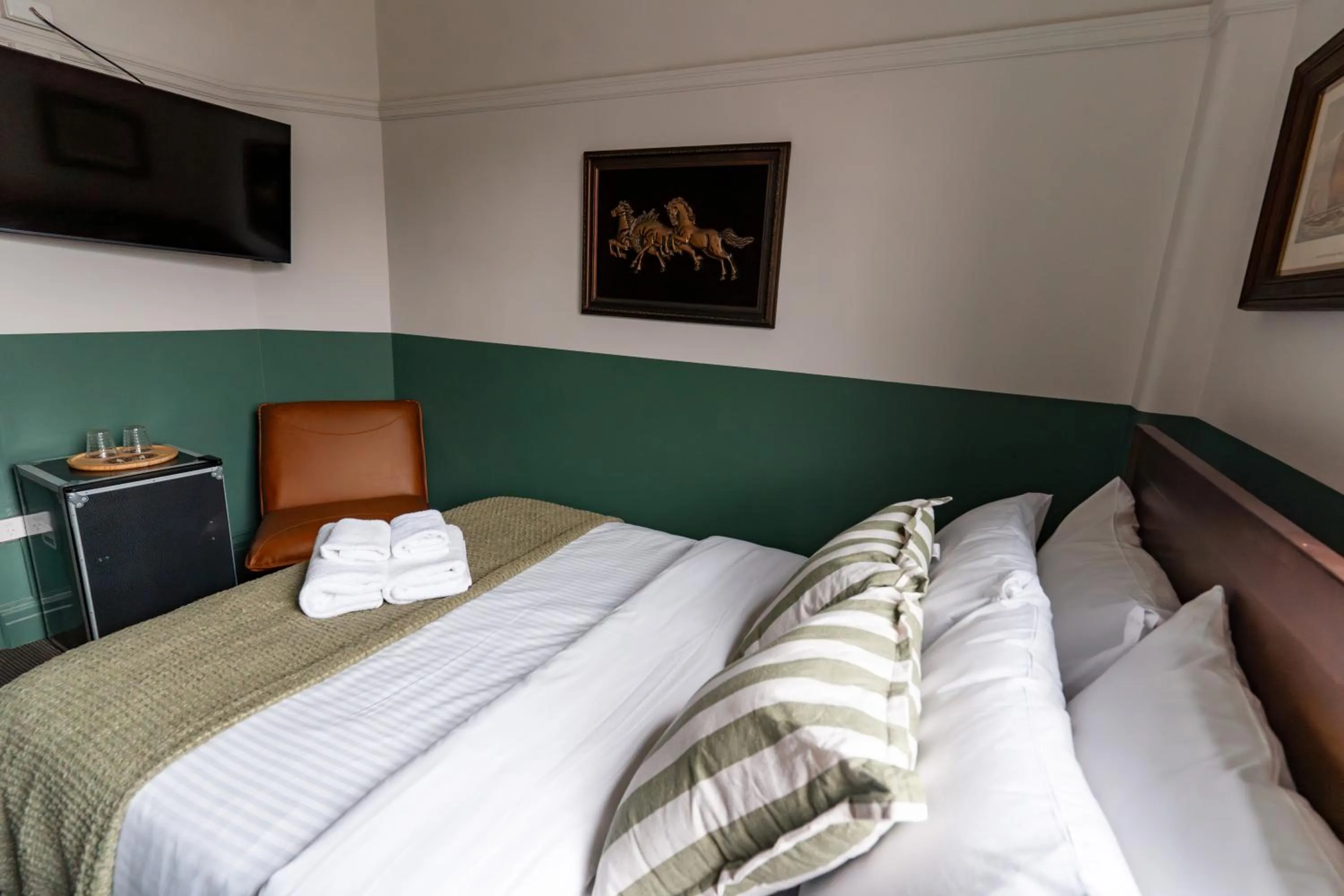 TV and multimedia, Bed in Courthouse Hotel