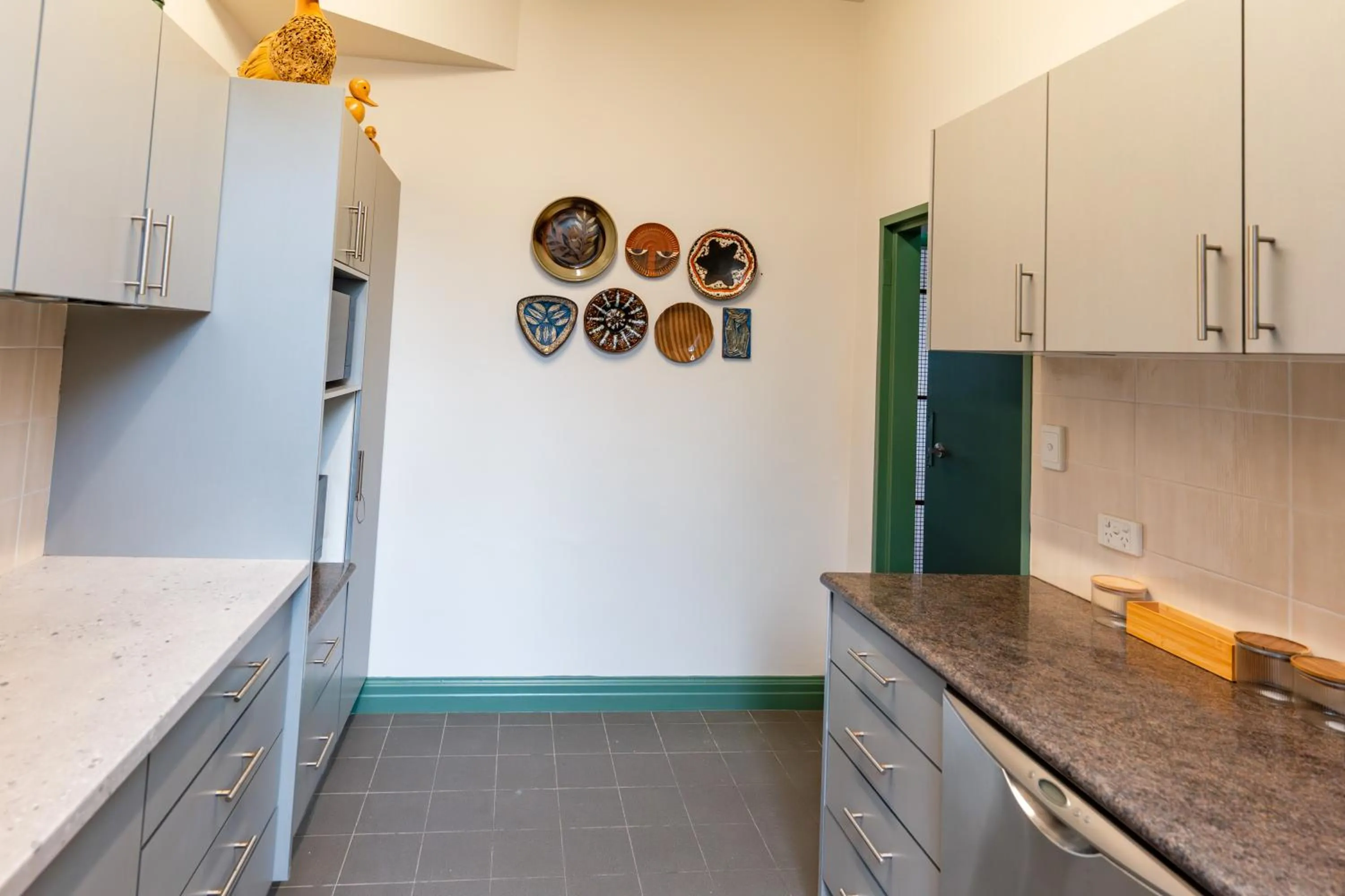 Kitchen or kitchenette in Courthouse Hotel