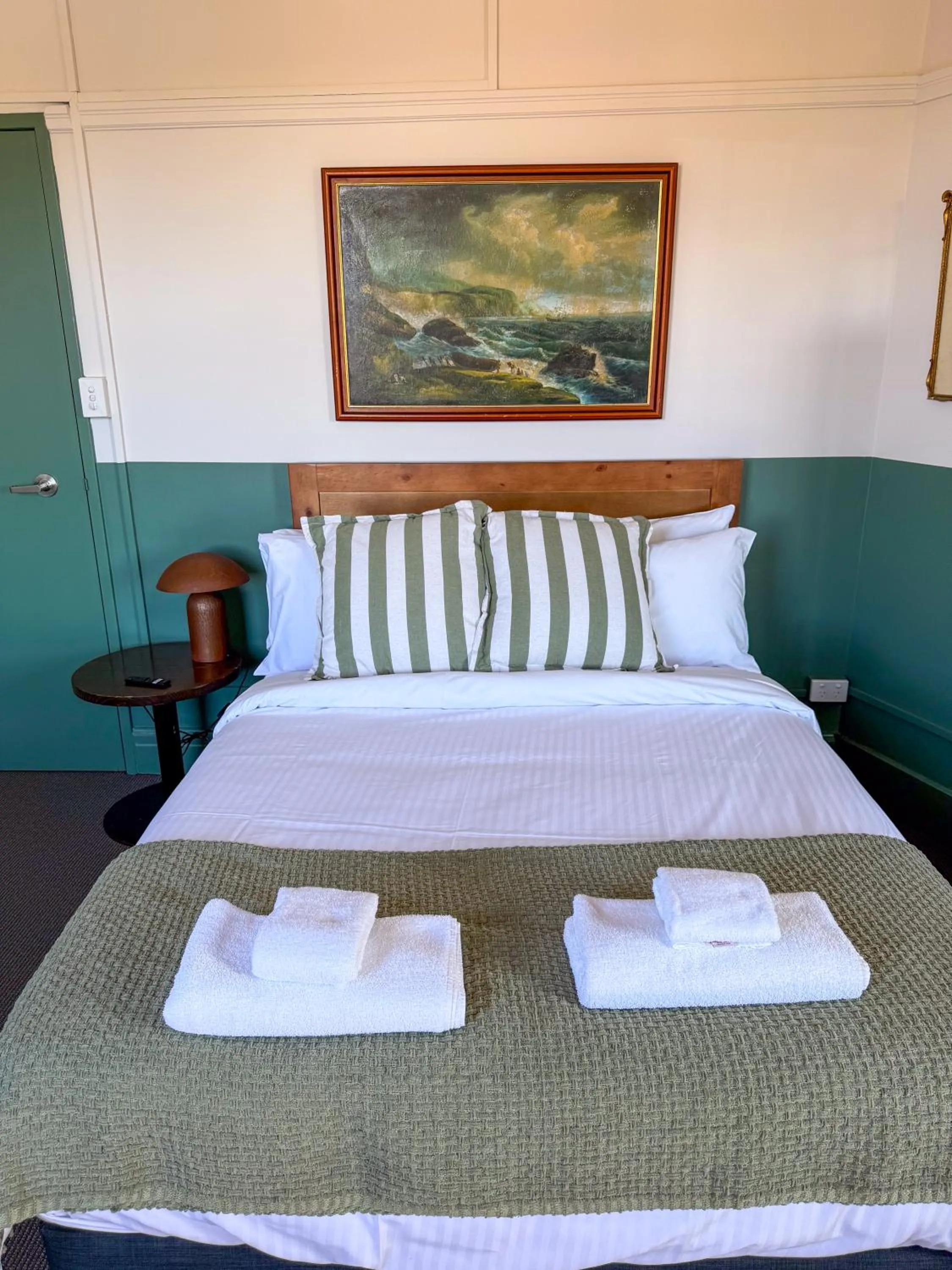 Bed in Courthouse Hotel