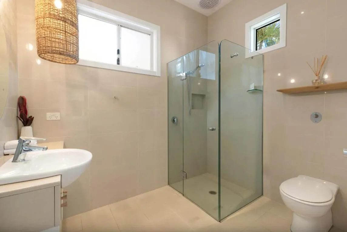 Shower in Fletcher Lane Boutique Stay Byron Central