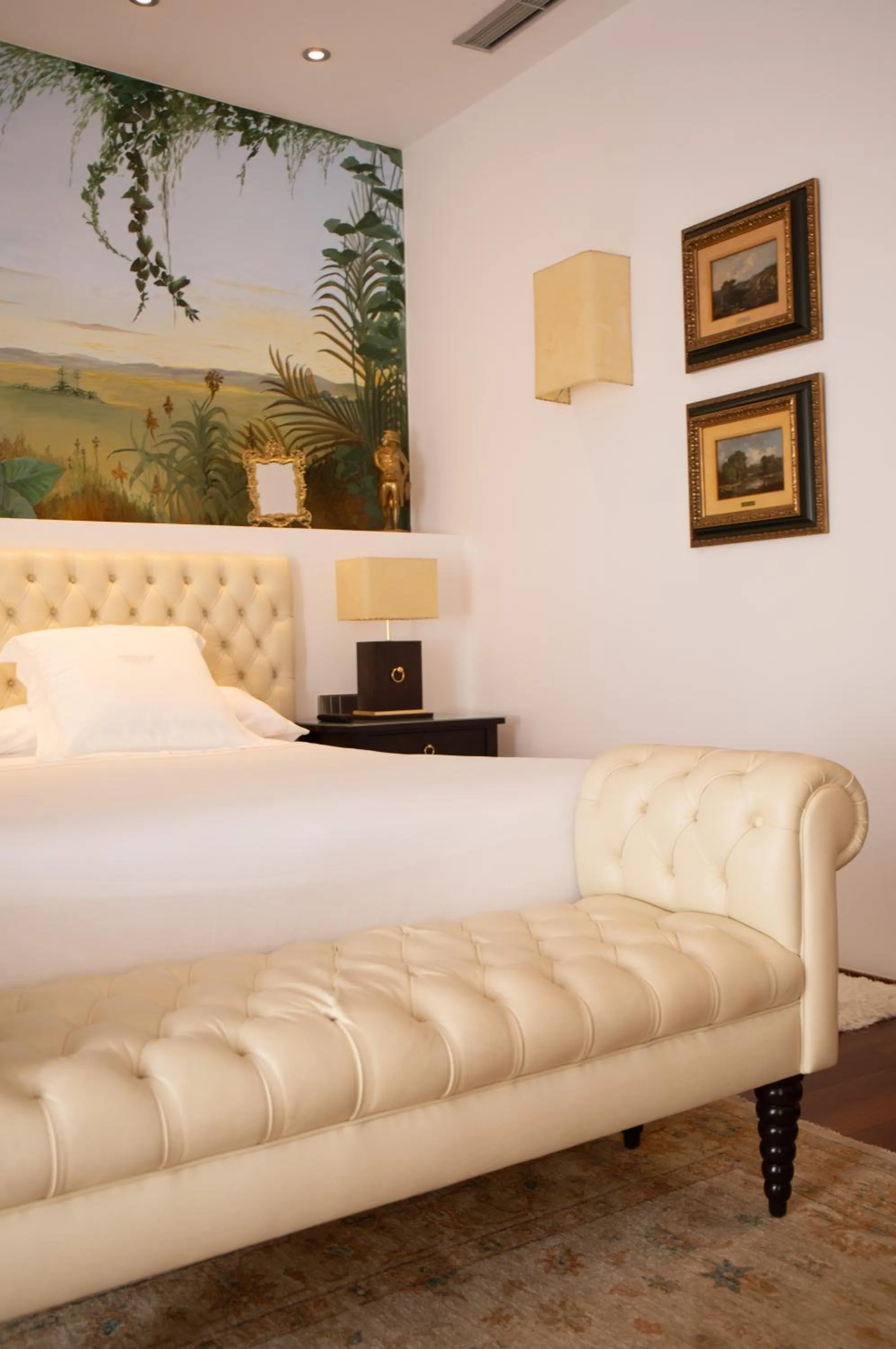 Bed in Mirador de Dalt Vila-Relais & Chateaux