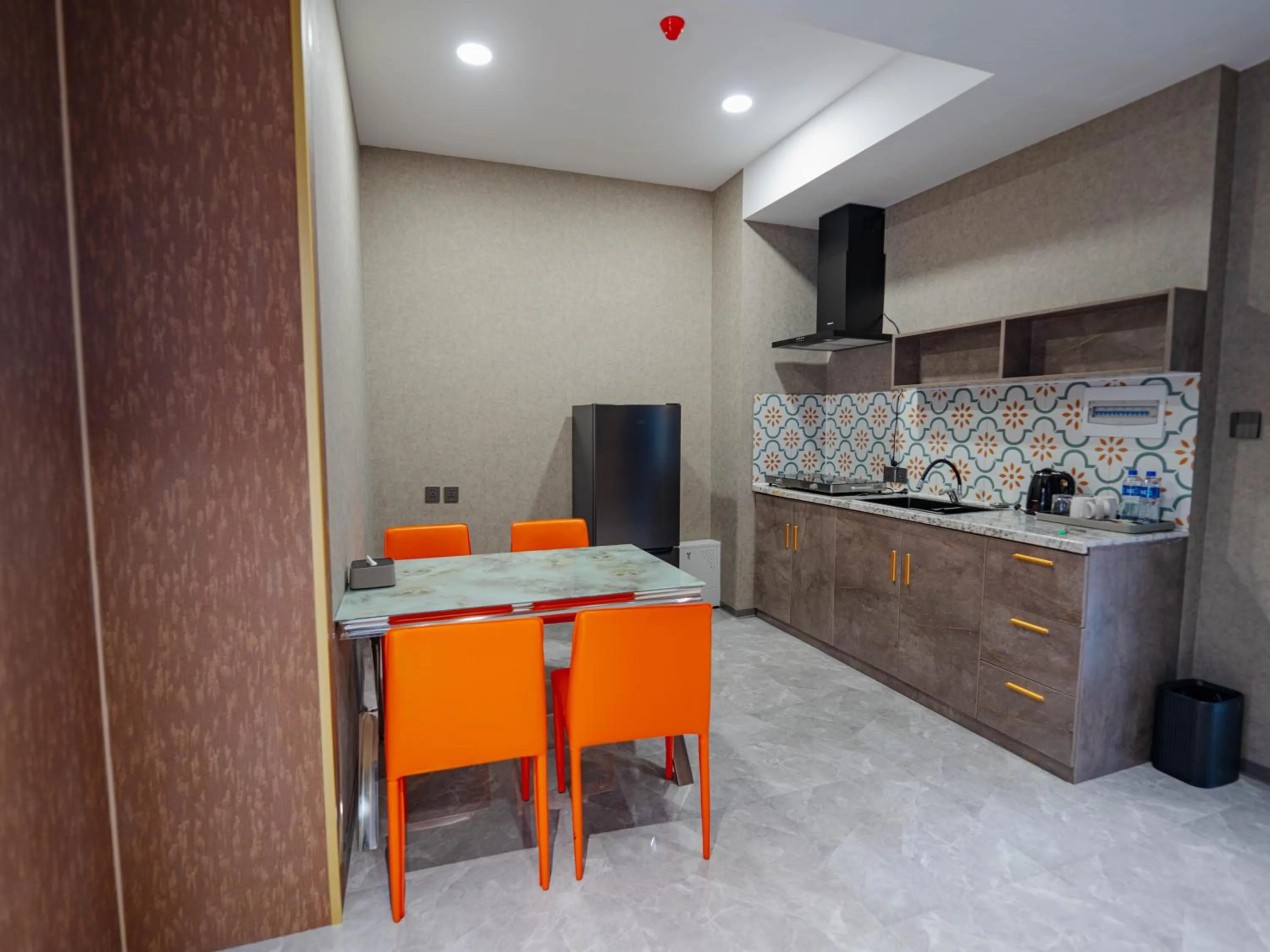 Kitchen or kitchenette in Bojon Hotel Ulaanbaatar - Soyolj Mall