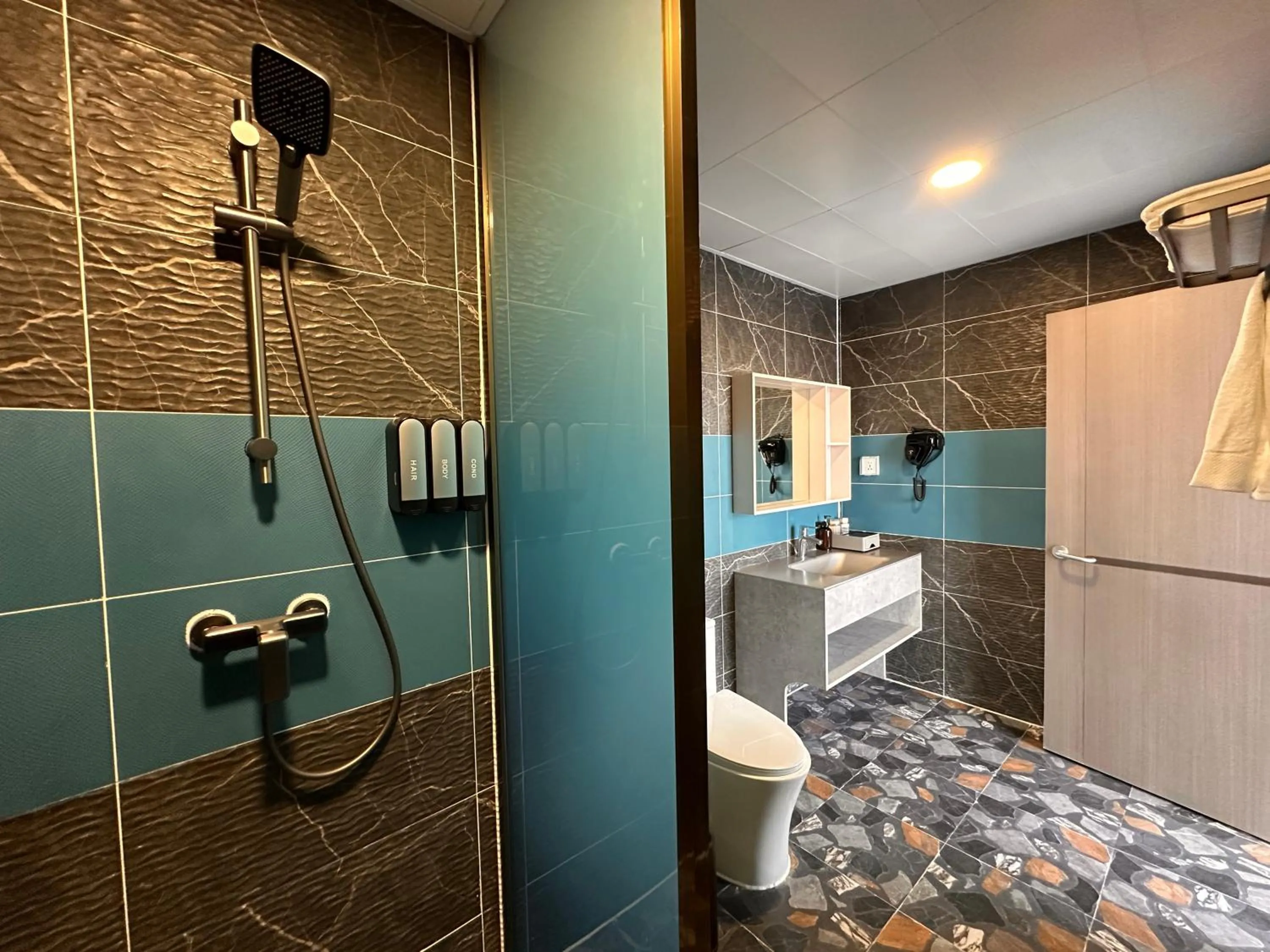 Bathroom in Bojon Hotel Ulaanbaatar - Soyolj Mall