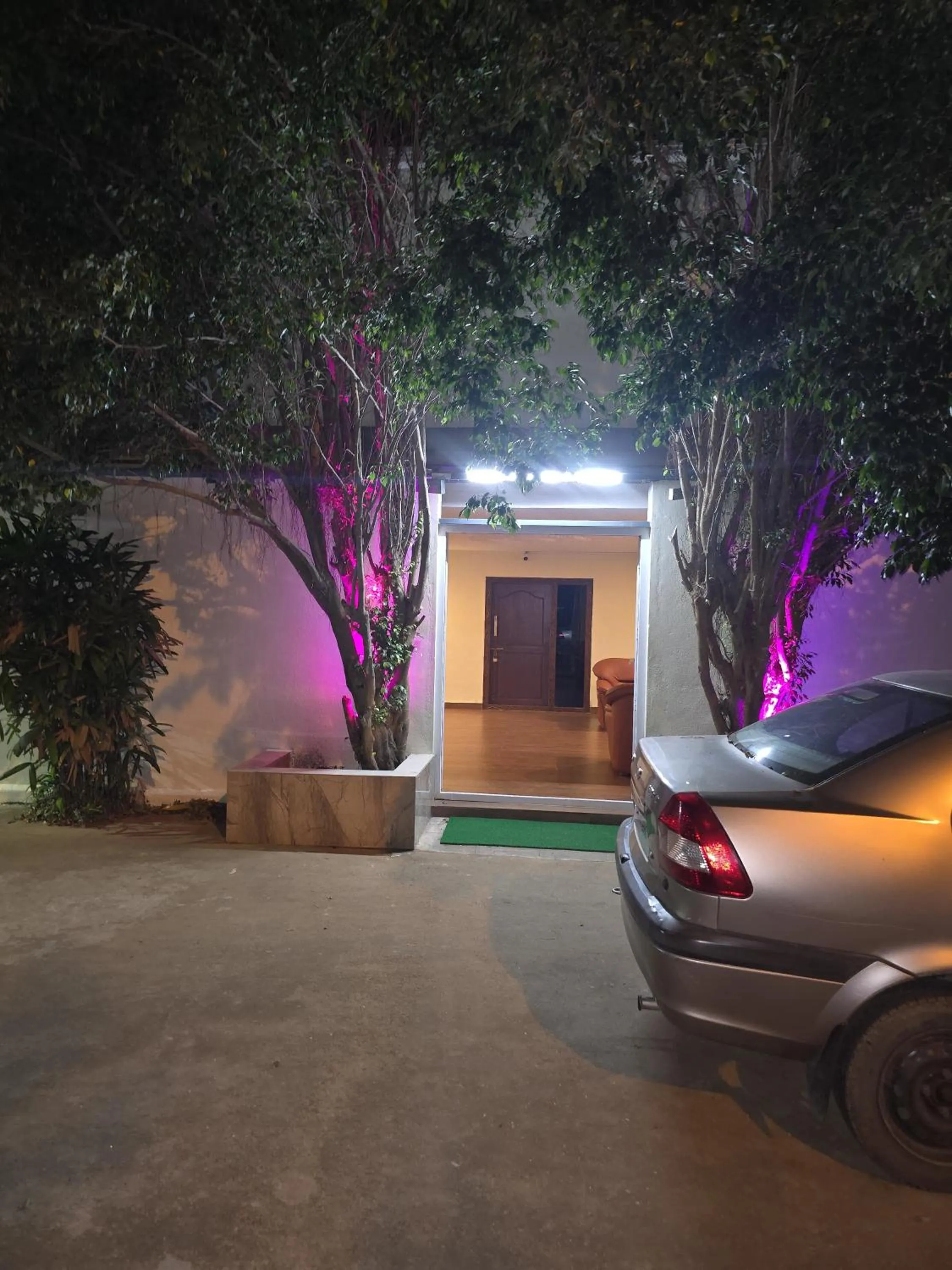 Parking in Winners Hill Resorts
