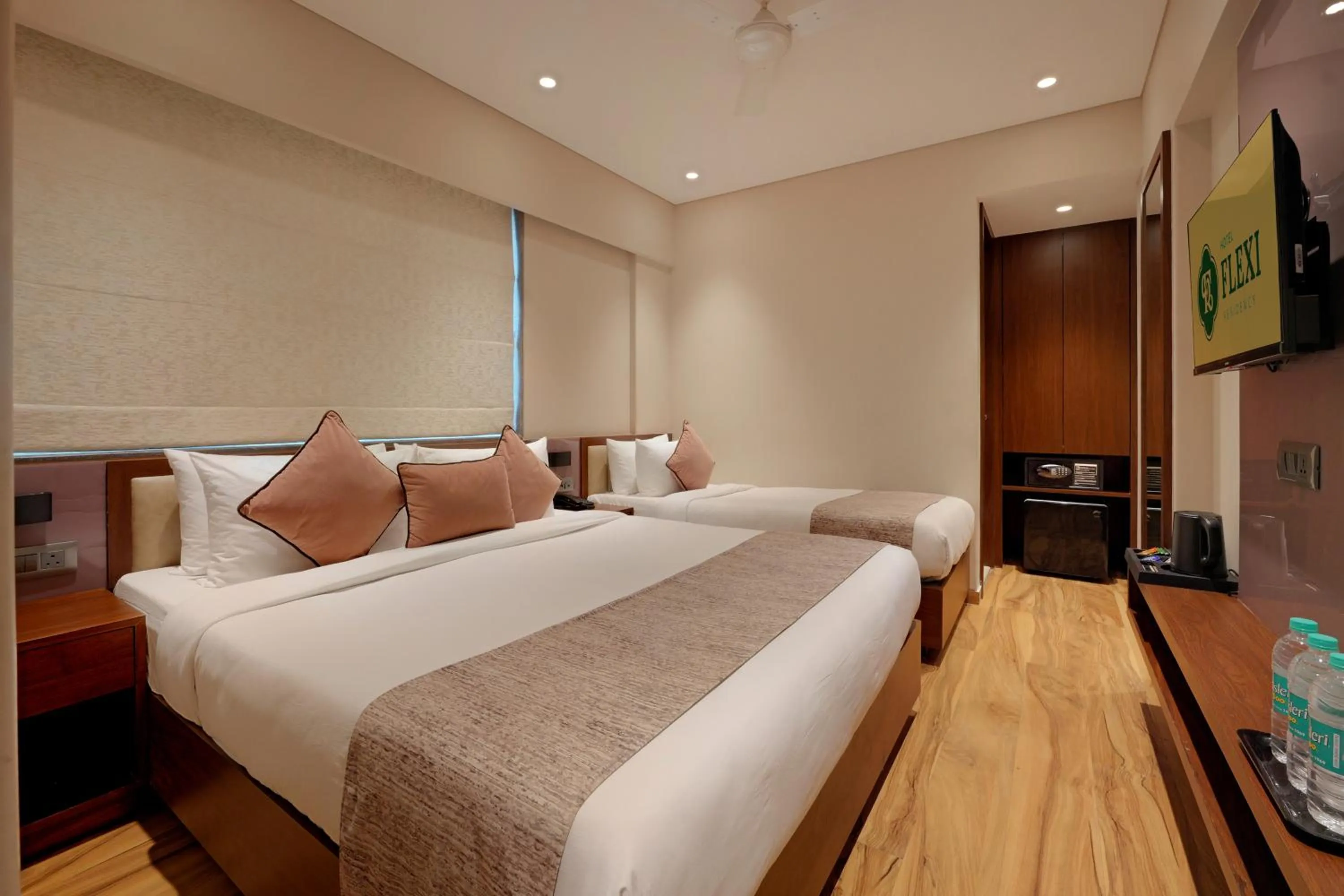 Bed in Hotel Flexi Residency Mumbai International Airport