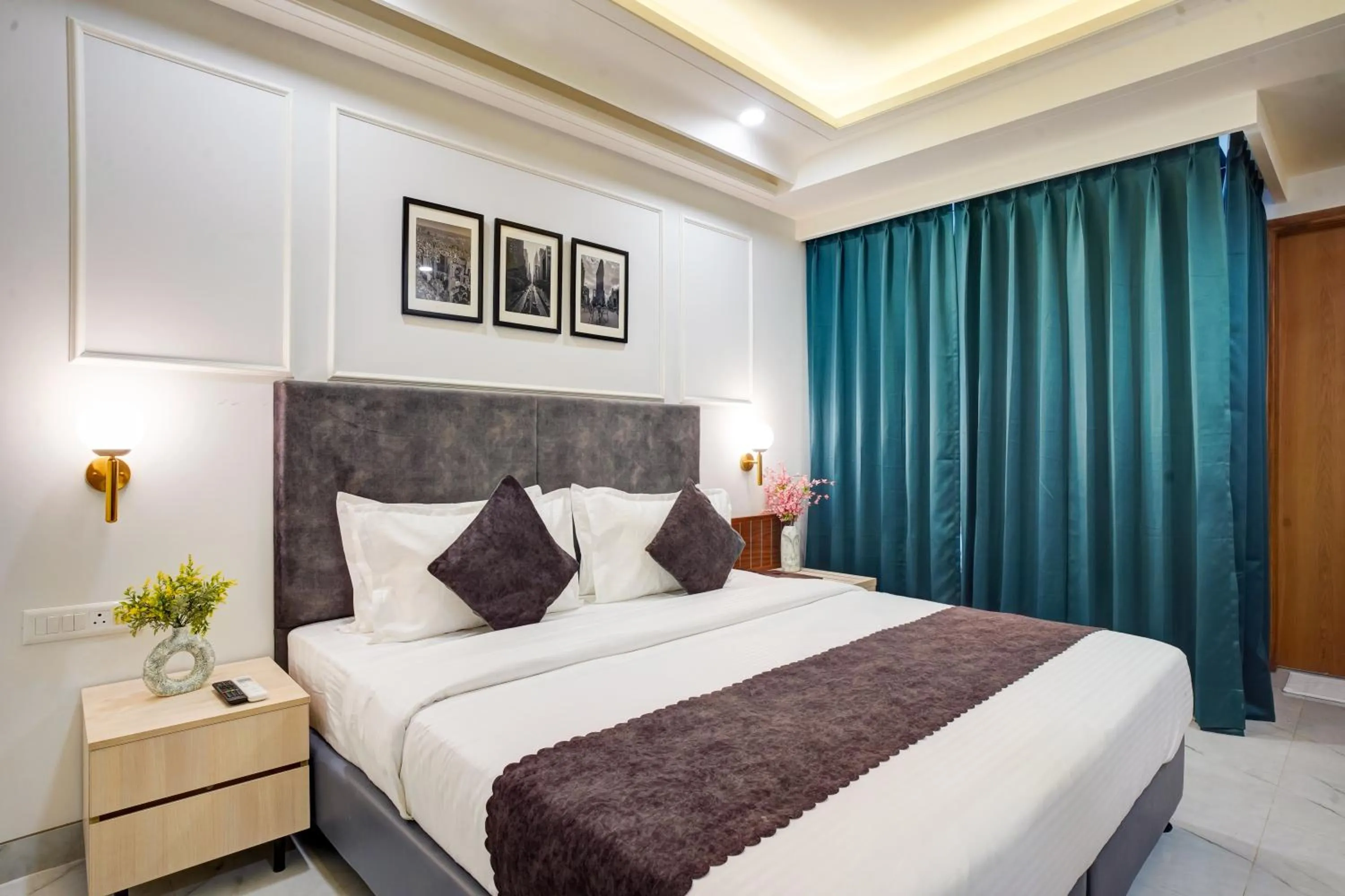 Bed in Saltstayz Premier - Arjun Marg