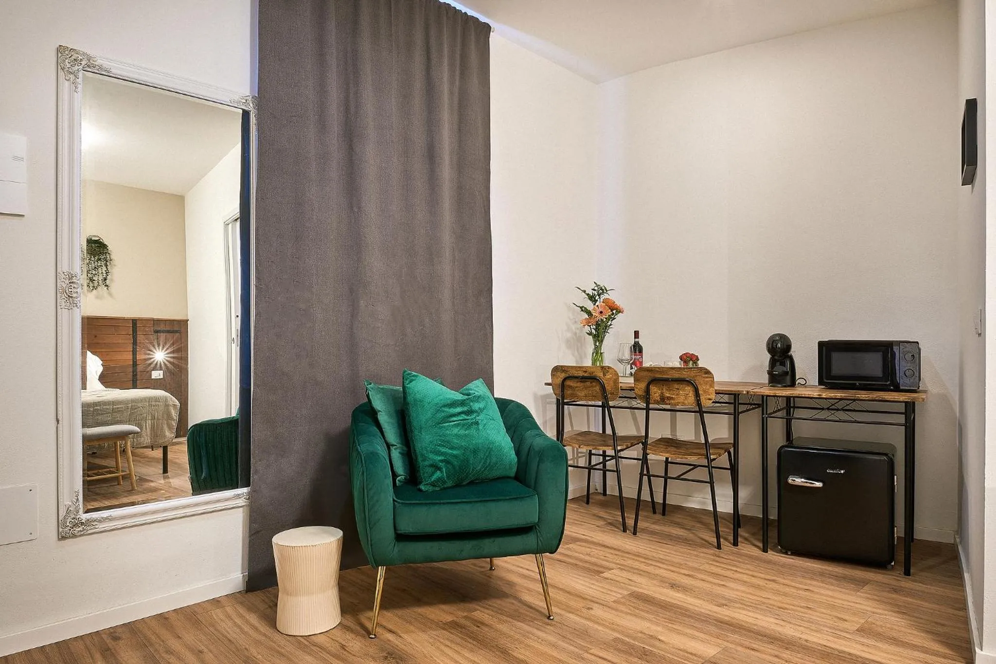 Living room in Delta Dreams Guest House